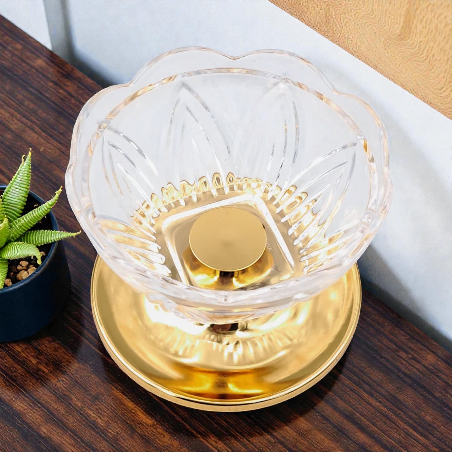 FURSAN Luxury Acrylic Date Bowl with Lid & Gold Stainless Steel Base – Elegant Candy & Dessert Serving Dish (21H x 14L × 14W CM) - Damoo