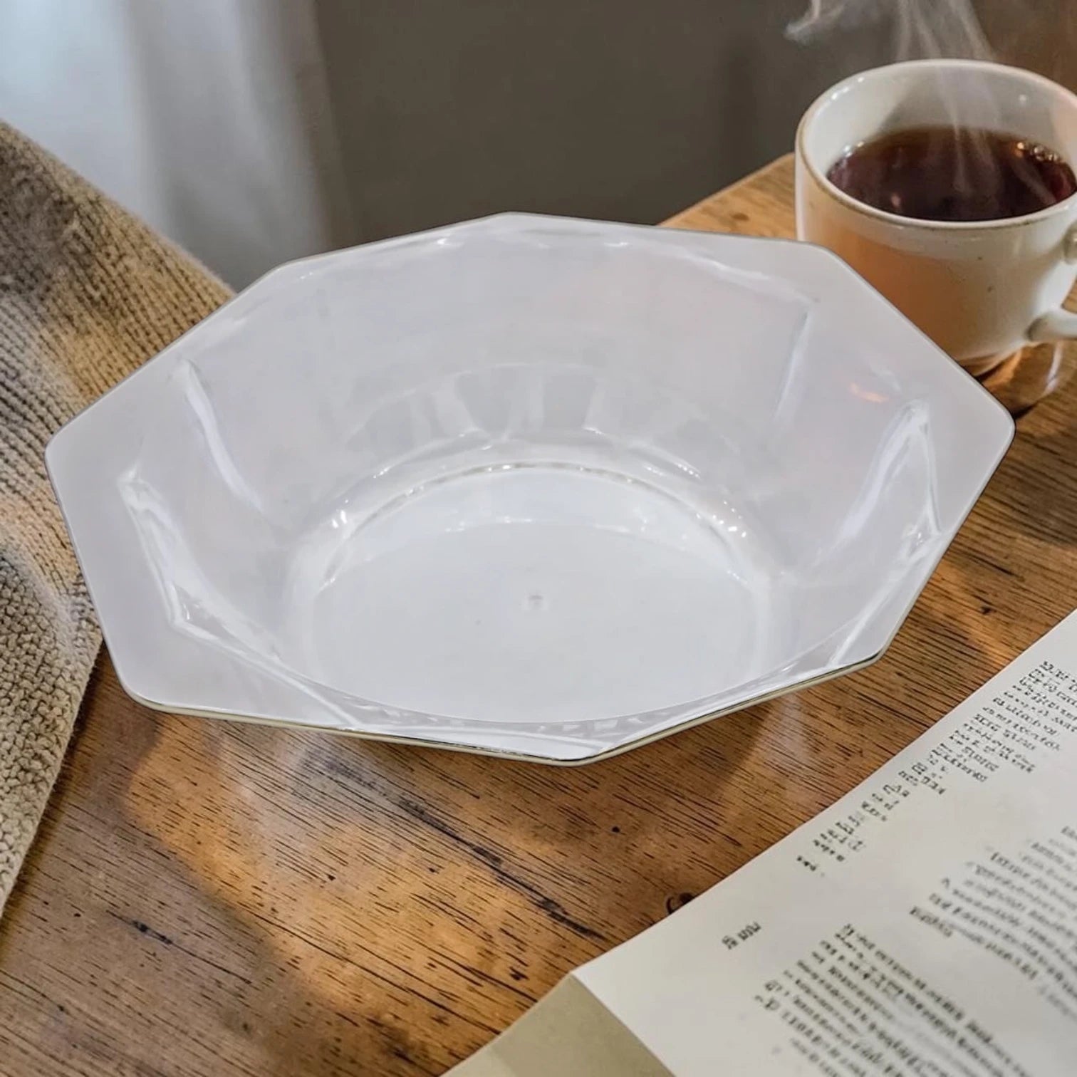 Multi-Purpose Acrylic Serving Bowl with Lid Gold Knob Decorative Table Bowl for Sweets Nuts & Snacks (H(13cm) x W(19.5cm) x L(22cm) x Base(18cm) x cap(18cm)) - Damoo