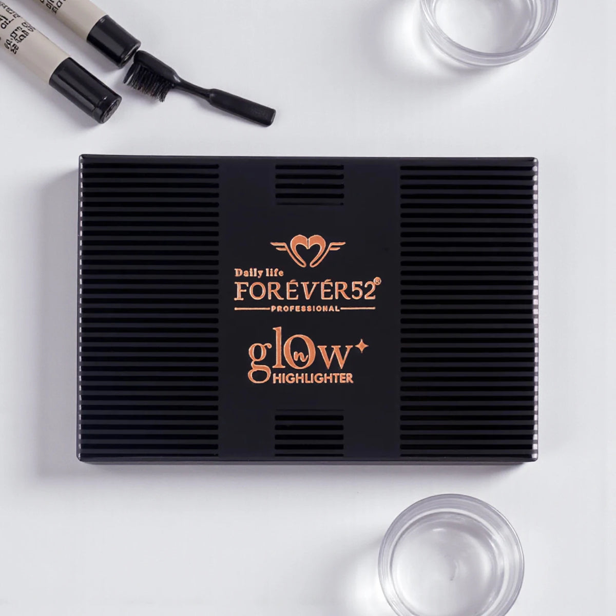 Forever52 Glow On Highlighter FGH007 (7g). Buildable, smooth, and blendable shimmer powder with intense illuminating pigments for all skin tones. - Damoo
