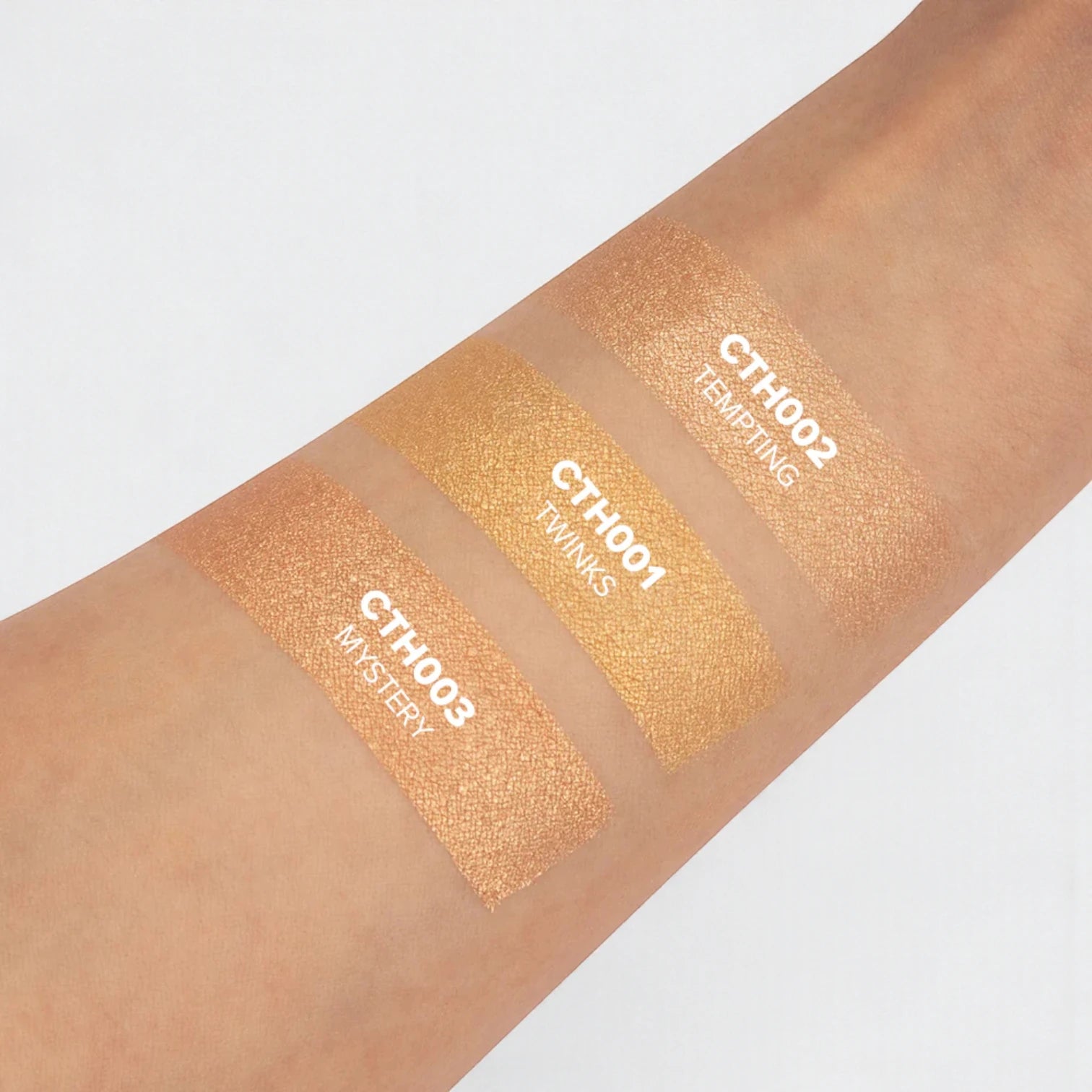 Character Promise Highlighter – Mystery (CTH003). Ultra-fine, silky highlighter with buildable glow. Vegan, cruelty-free & long-lasting for a flawless luminous finish. - Damoo
