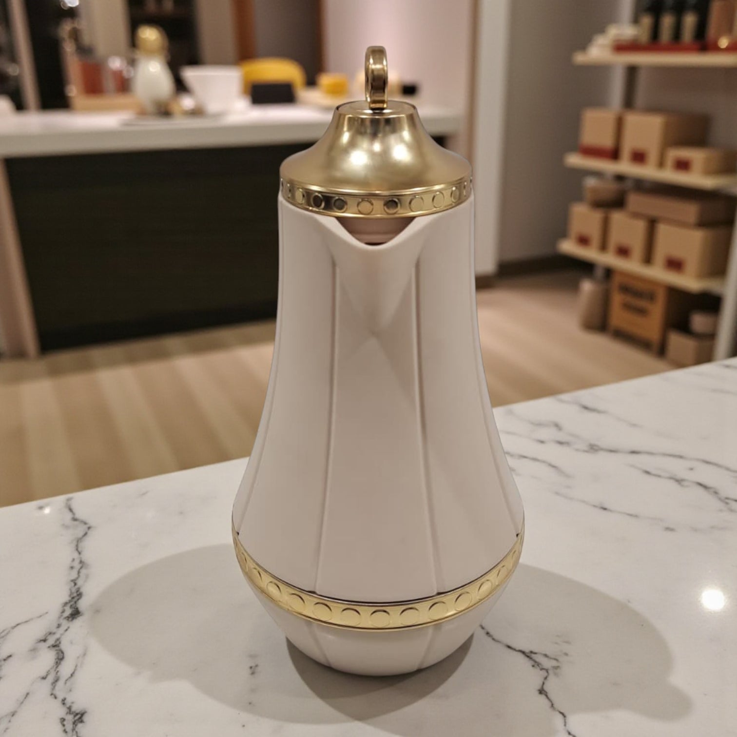 GERMAX Arabic Vacuum Flask 0.6L – Golden Lid | Premium PP Plastic Thermo Coffee & Tea Pot | Keeps Drinks Hot for 12 Hours & Cold for 24 Hours - Damoo