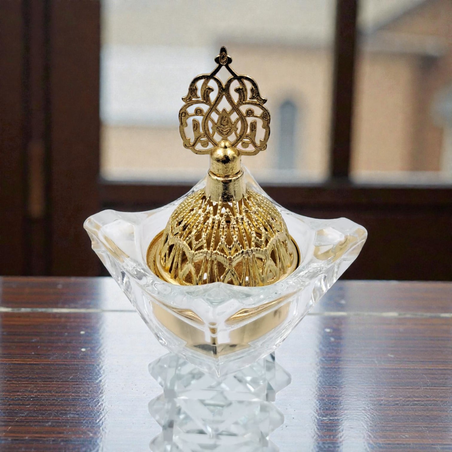 Luxury Crystal Mibkhara Incense Burner – Black or White Glass with Gold Lid, Decorative Bakhoor Burner for Home & Majlis (21H x 6L × 6W CM) - Damoo