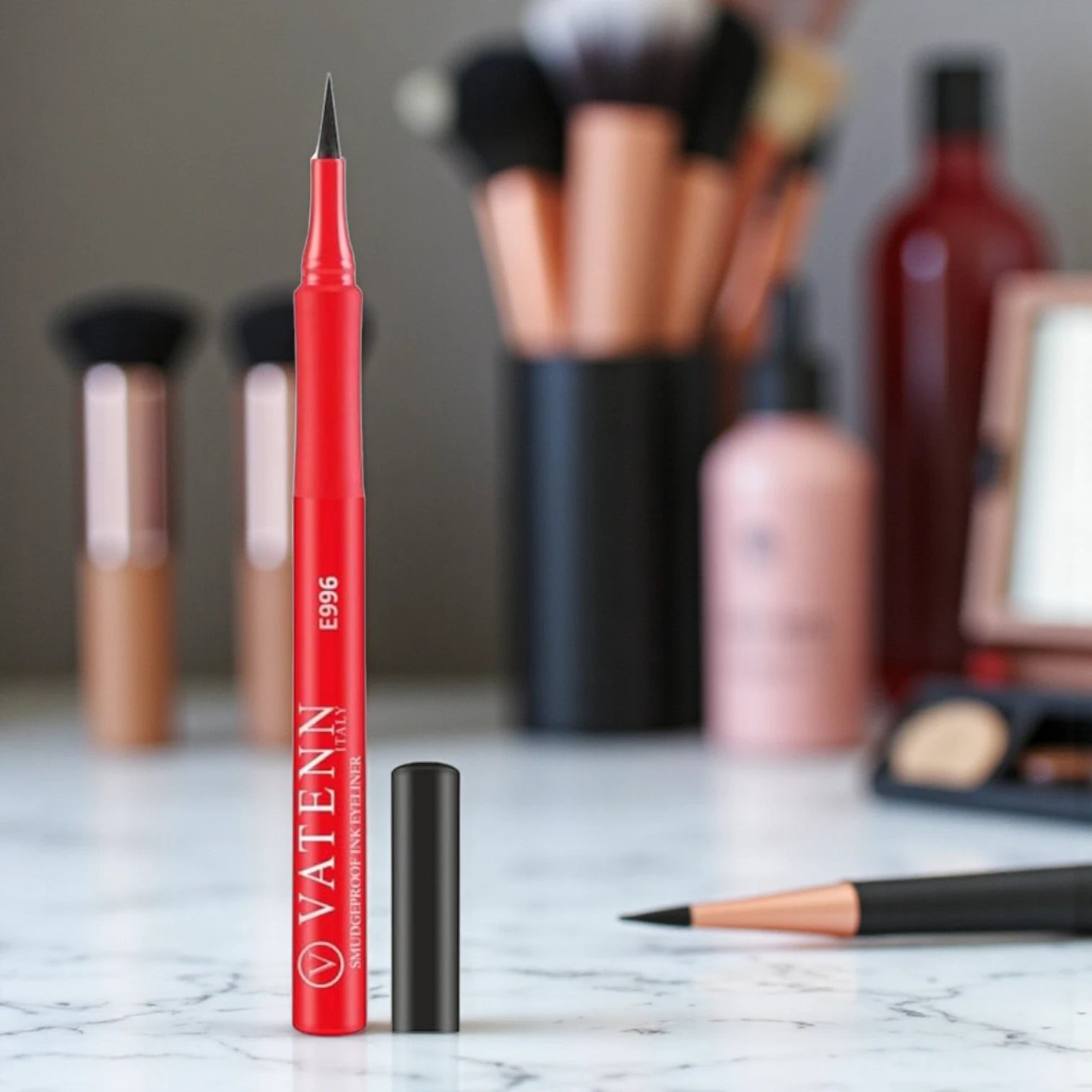 Vatenn Italy Smudgeproof Ink Eyeliner – Black | Waterproof, Long-Lasting Liquid Eyeliner with Precision Brush Tip & Matte Finish - Damoo