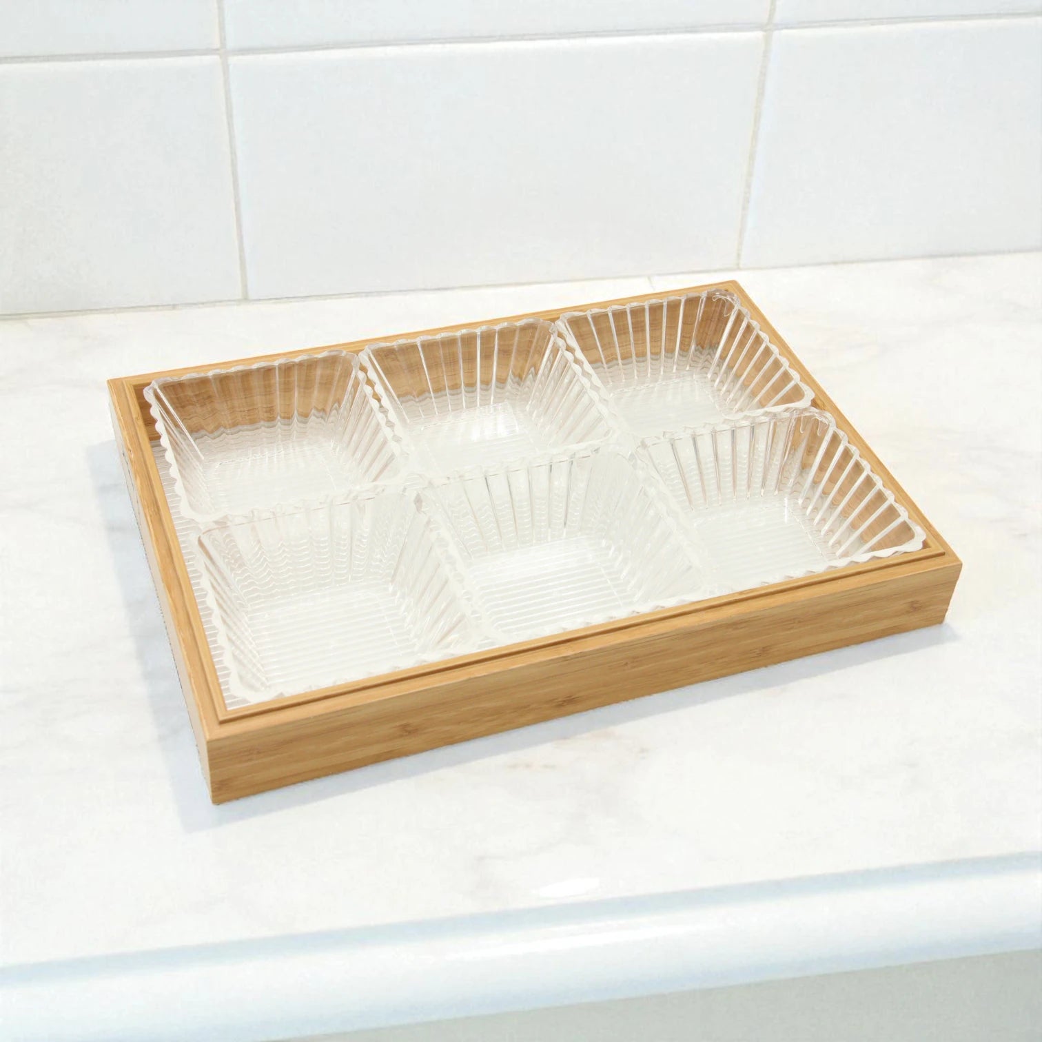 6-Section Clear Snack Serving Tray with Lid – Multipurpose Organizer for Dried Fruits, Nuts, Candy, Jewelry & More - Damoo