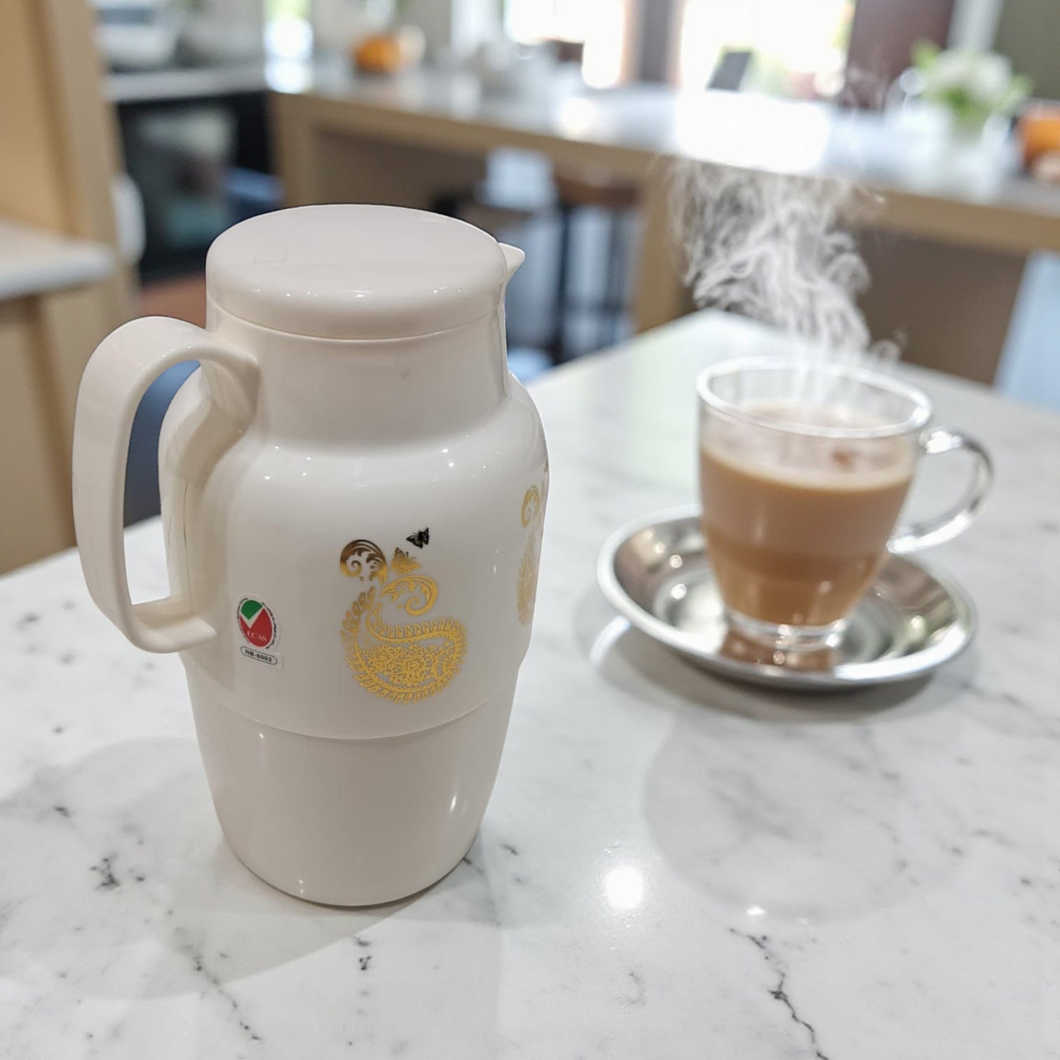 Insulated Vacuum Jug 2.2L – Golden Pattern Insulated Thermos – Elegant Cream Design | Durable Double-Wall Flask for Hot & Cold Beverages - Damoo