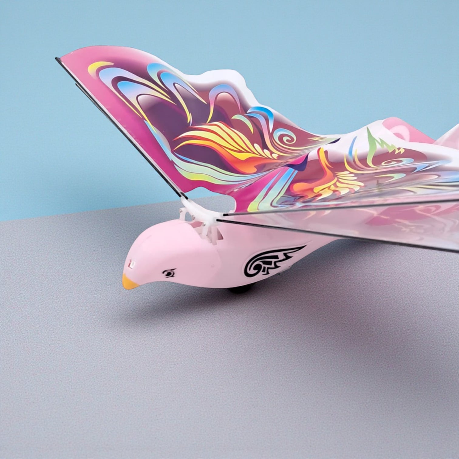 لعبة طائرة إلكترونية على شكل طائر | طائرة بدون طيار ذاتية الطيران مزودة بأضواء، مناسبة للأطفال من سن ٨ سنوات فما فوق | طائرة هليكوبتر شراعية صغيرة تعمل بالتحكم عن بُعد، مناسبة للعب في الهواء الطلق للأطفال والكبار