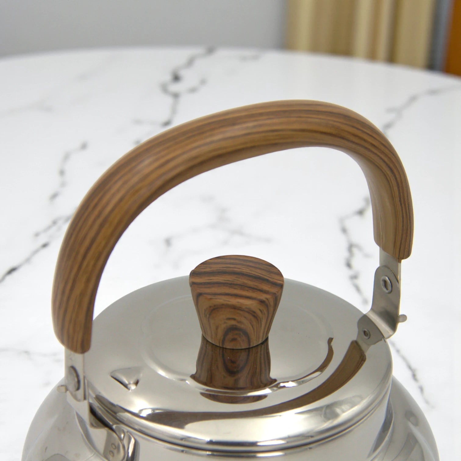 HTH Stainless Steel Whistling Teapot 1.0L – Heat Resistant Handle Tea Kettle for Gas, Electric, Induction, and All Stovetops – Durable Mirror Finish Kettle for Home, Kitchen, Office, Hotel & Restaurant - Damoo
