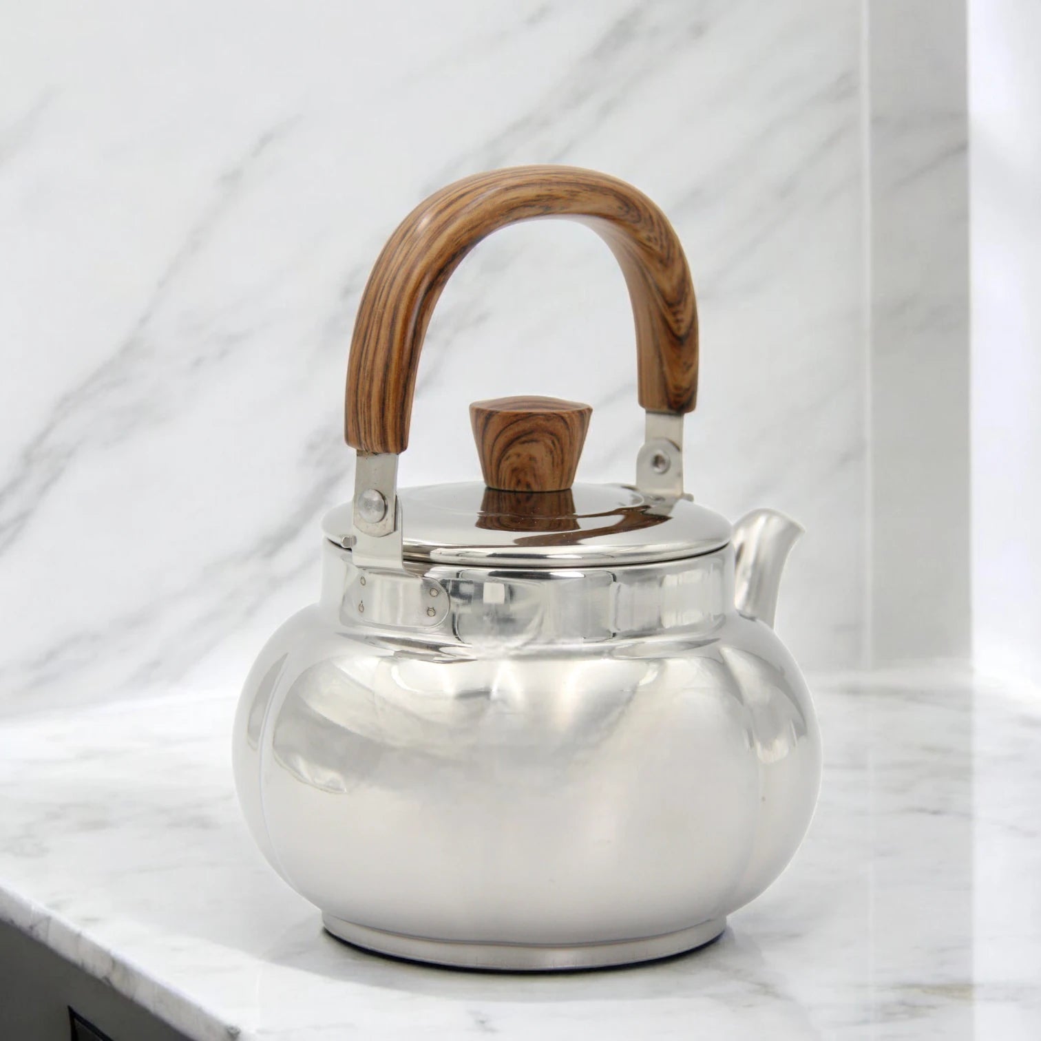 HTH Stainless Steel Whistling Teapot 1.0L – Heat Resistant Handle Tea Kettle for Gas, Electric, Induction, and All Stovetops – Durable Mirror Finish Kettle for Home, Kitchen, Office, Hotel & Restaurant - Damoo