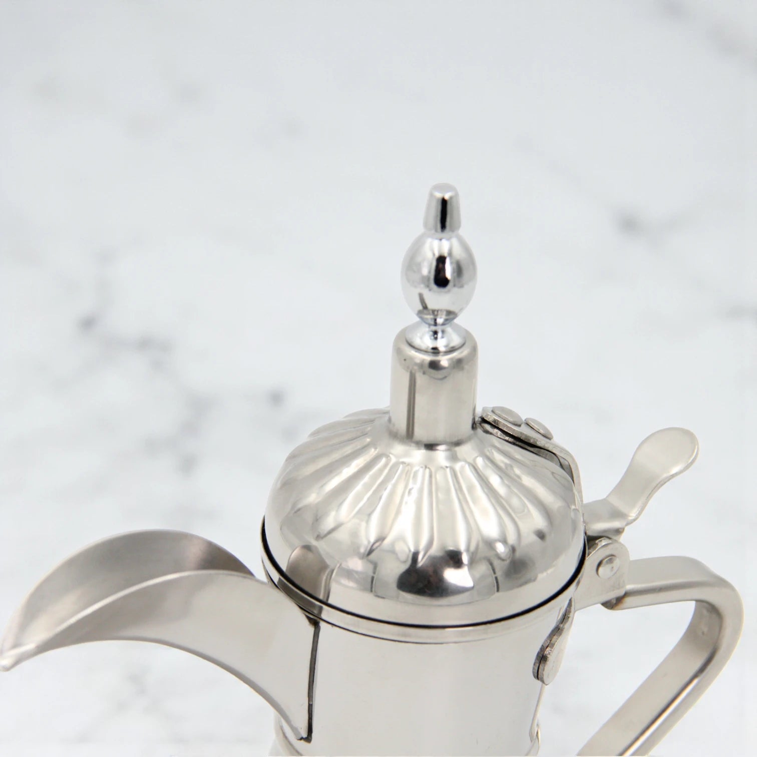 Traditional Arabic Dallah Coffee Pot – Stainless Steel Arabic Coffee Server with Classic Spout & Handle, Elegant Middle Eastern Coffee Kettle - Damoo