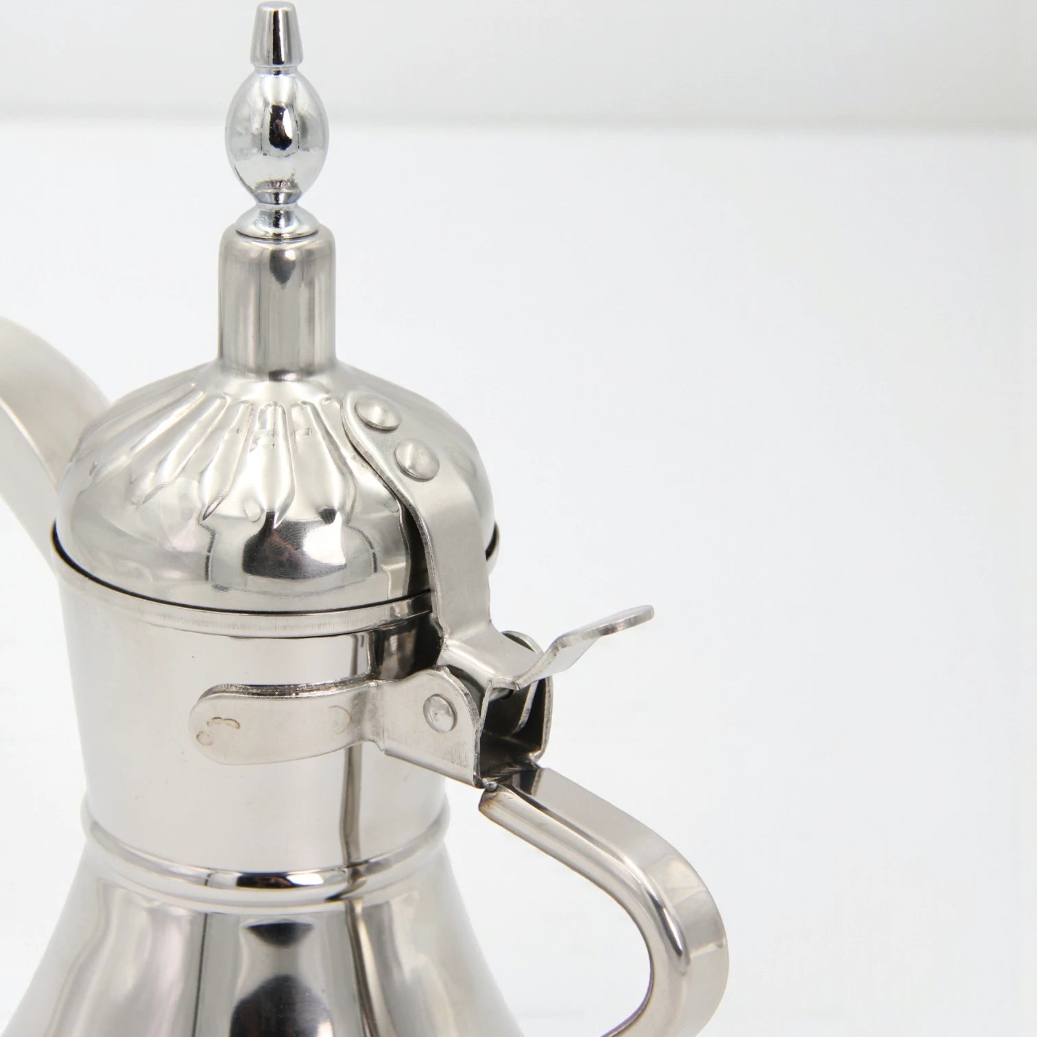 Traditional Arabic Dallah Coffee Pot – Stainless Steel Arabic Coffee Server with Classic Spout & Handle, Elegant Middle Eastern Coffee Kettle - Damoo