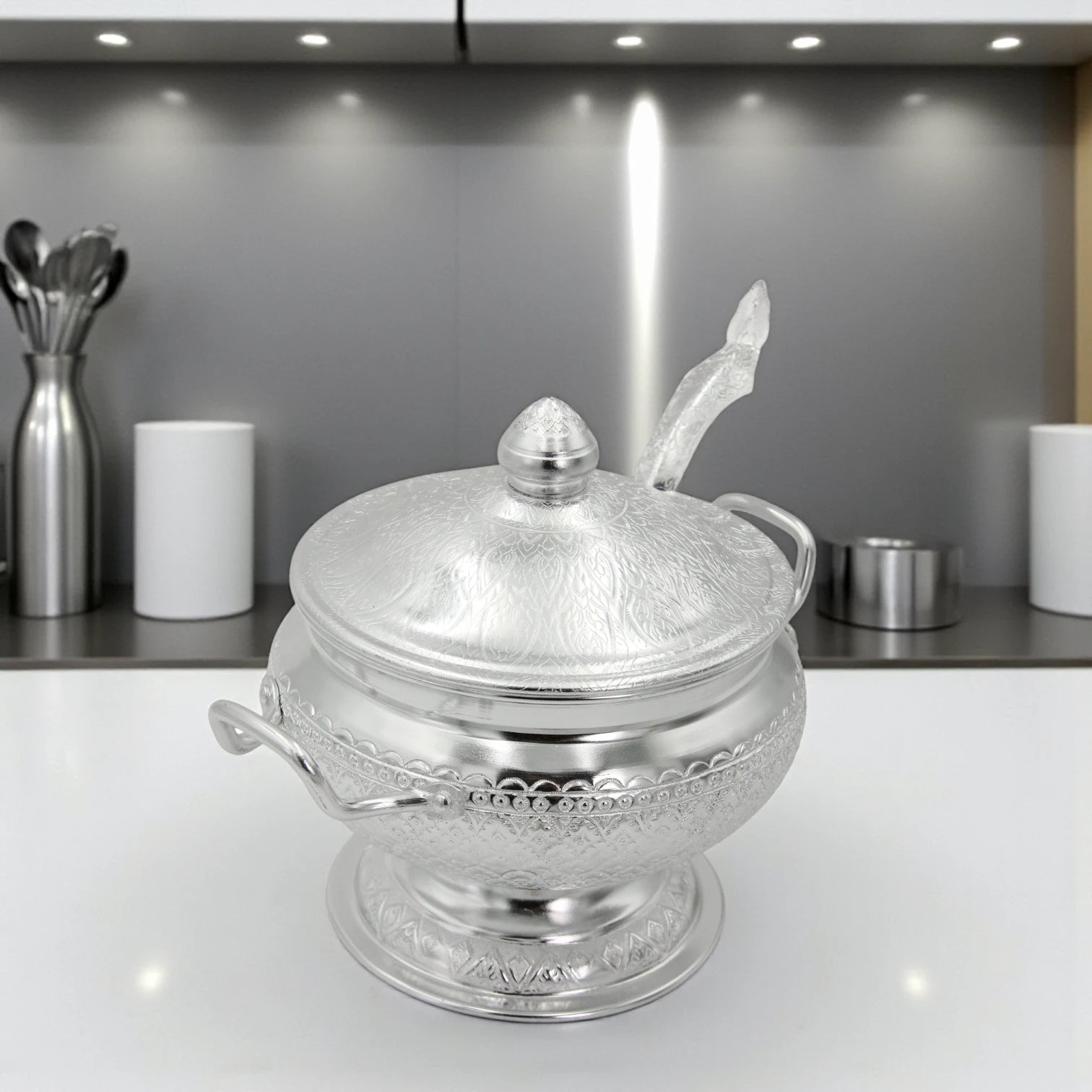 Damoo Traditional Silver Soup Serving Pot with Lid & Spoon – 27.5cm Long – Intricately Engraved Aluminum – Arabic Style Cookware for Soup, Curry & Stew - Damoo