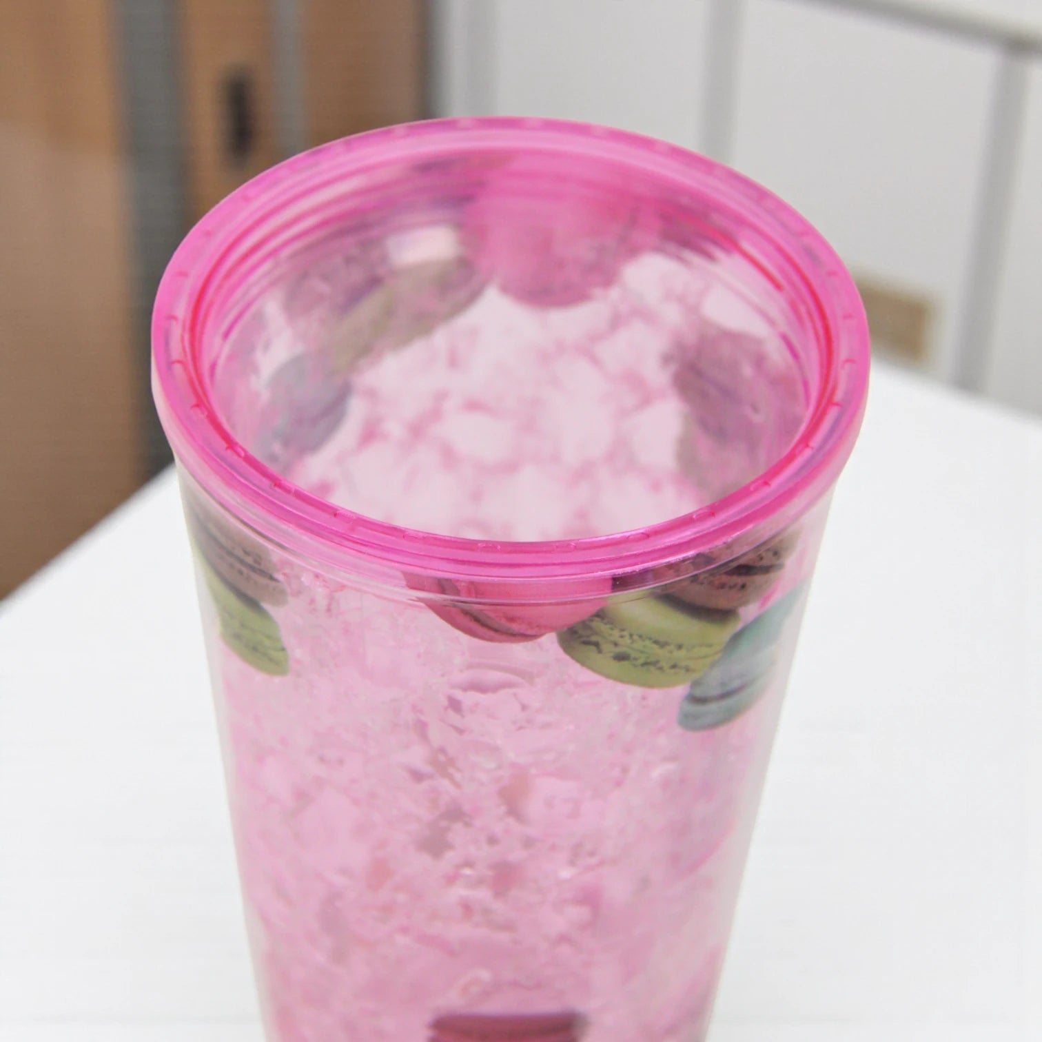 Macaron Tumbler Cup with Dome Lid & Straw – Pink Glitter Cup, Cute Pastel Macaron Design, BPA-Free, Reusable Cold Drink Cup with Straw for Smoothies, Iced Coffee & Bubble Tea – - Damoo