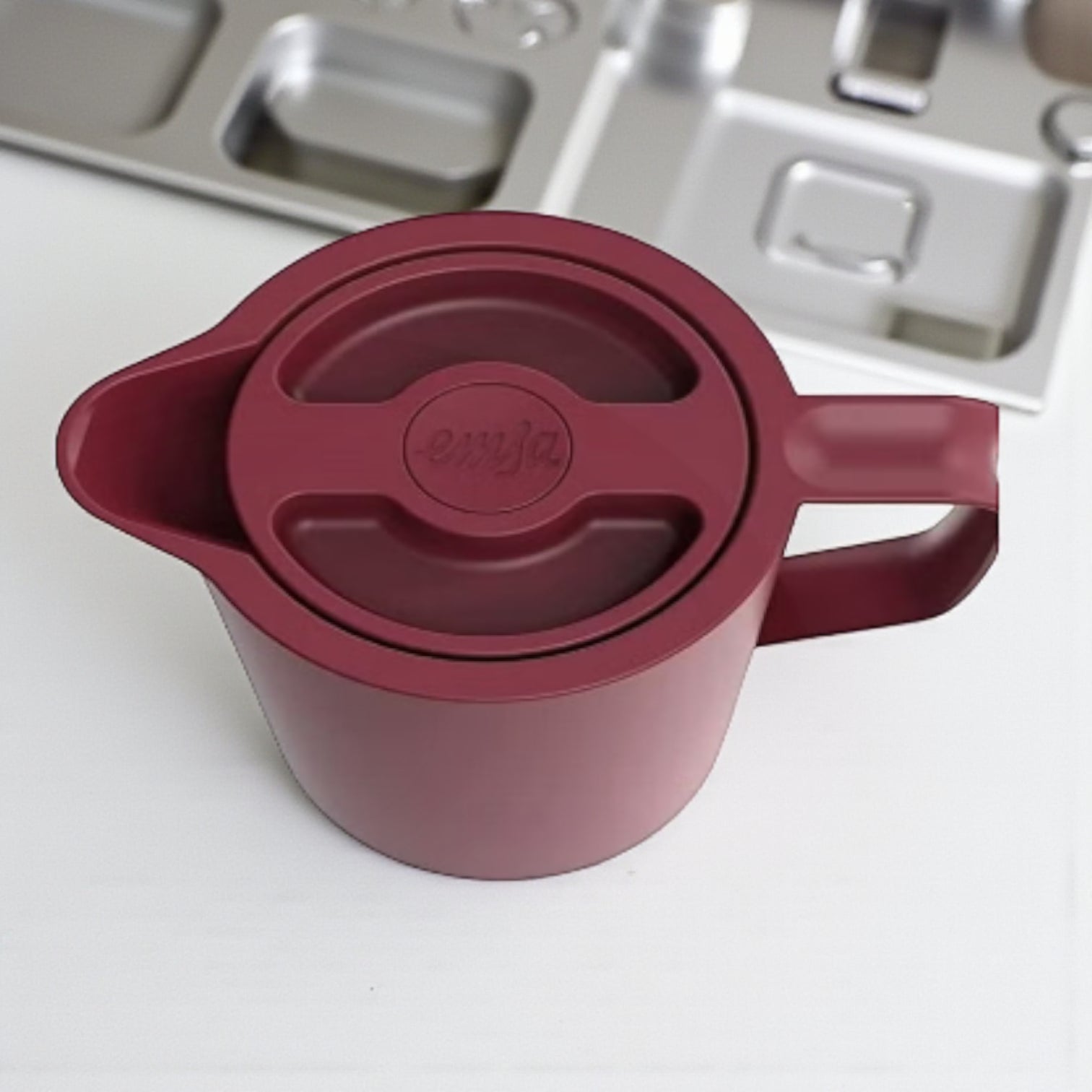 Emsa Motiva Vacuum Jug 1L – Wine Red | Nordic Design Insulated Flask with Quick-Press Closure – Keeps Drinks Hot for 12 Hours & Cold for 24 Hours | Made in Germany - Damoo