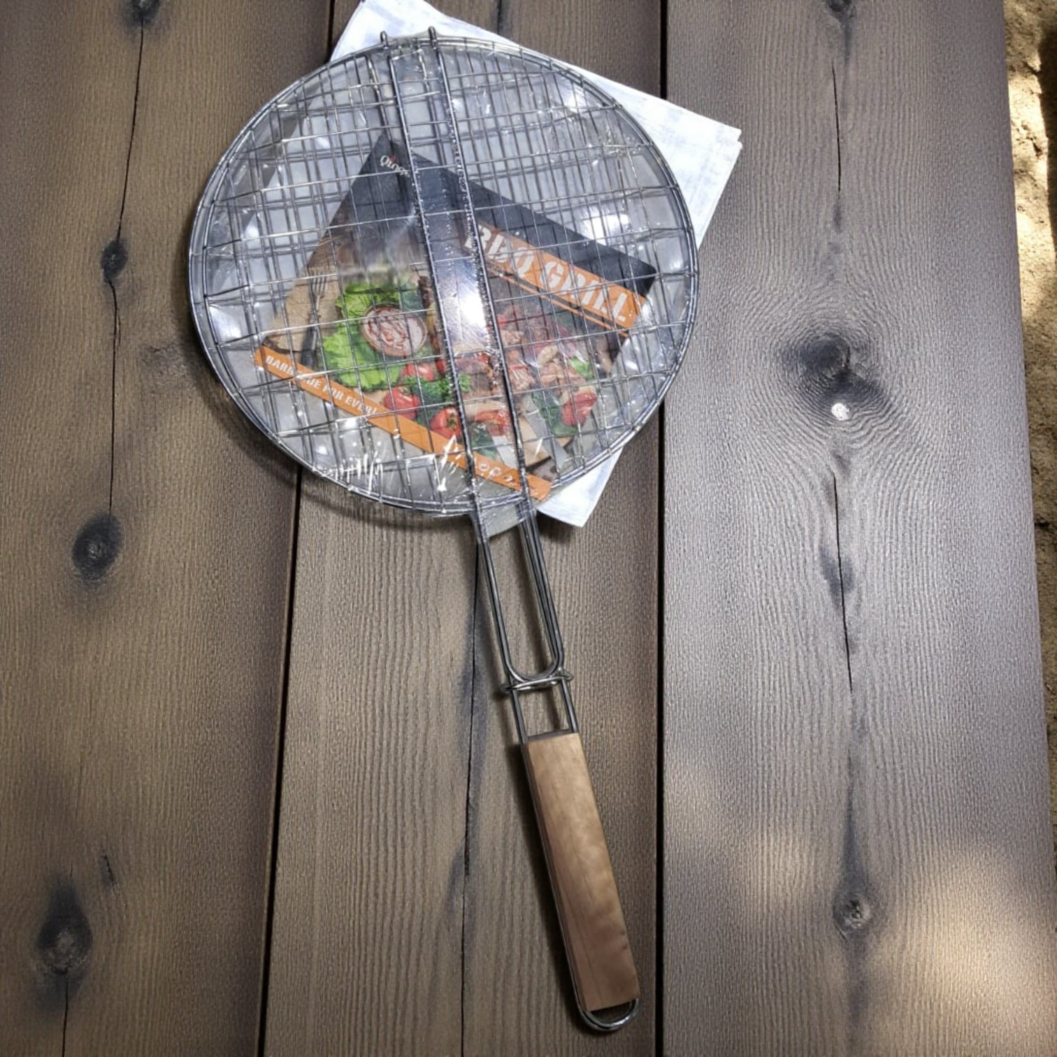 Qingin Round BBQ Grill Basket – 31cm Burger Barbecue Net with Wooden Handle, Portable Stainless Steel Barbecue Mesh for Outdoor Grilling