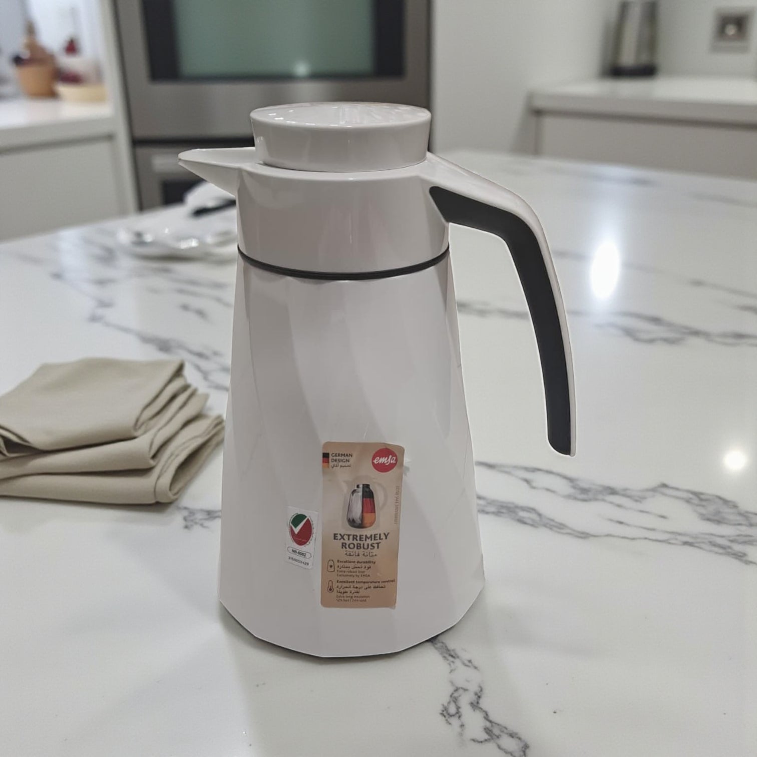 Emsa 1.0L White Cone Thermos – German-Made Vacuum Flask with Double-Wall Insulation, Screw-Top Lid, Easy-Pour Spout & Modern Design for Hot or Cold Beverages - Damoo