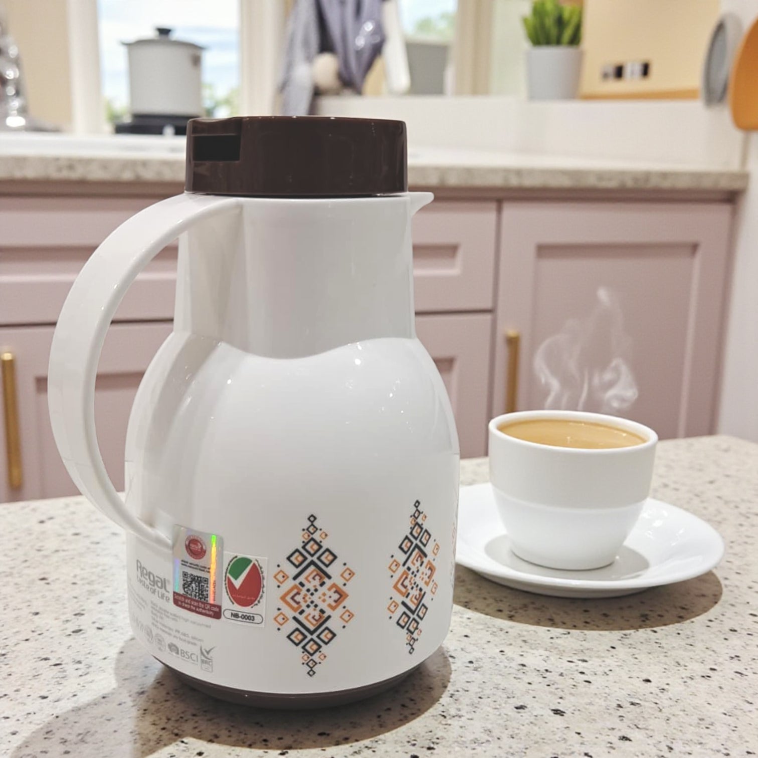 Vacuum Flask – White & Brown Insulated Jug with Glass Liner, Durable Plastic Body, Leak-Resistant Design, and Elegant Patterned Finish for Hot and Cold Drinks