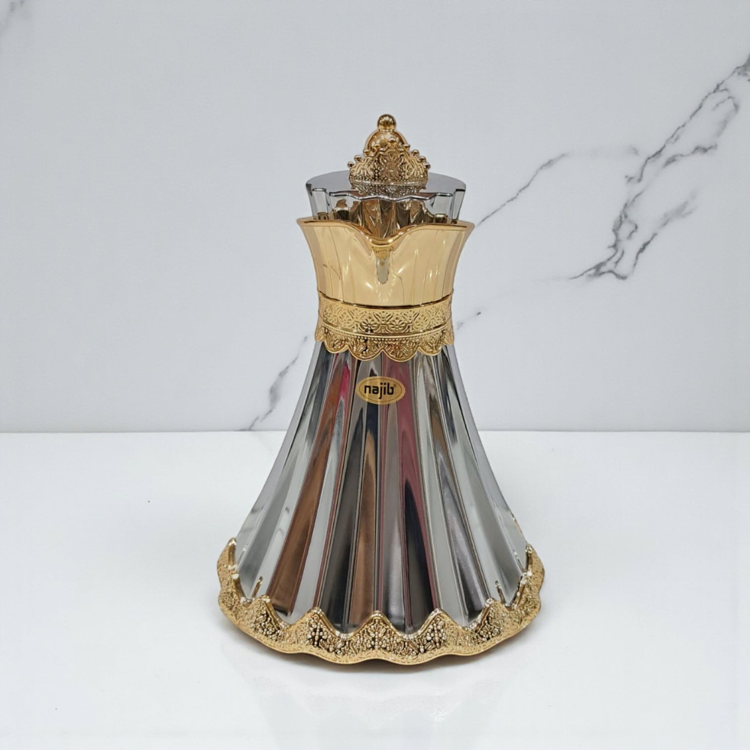 Najib Premium Quality Vacuum Flask Set – 0.7L & 1.0L | Elegant Double-Wall Insulated Jugs with Crown Lid & Ornate Handle | Ideal for Hot & Cold Beverages | Modern Style Collection - Damoo