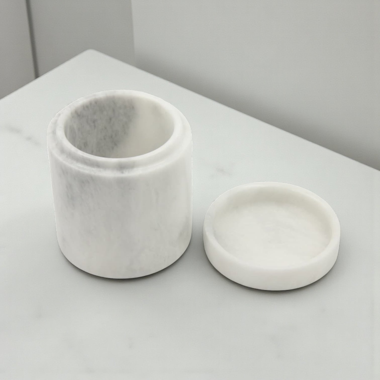 مرطبان رخامي فاخر للتخزين مع غطاء - علبة أسطوانية أنيقة لتنظيم بهارات المطبخ، ومستلزمات الحمام، والمجوهرات، وديكورات المنزل