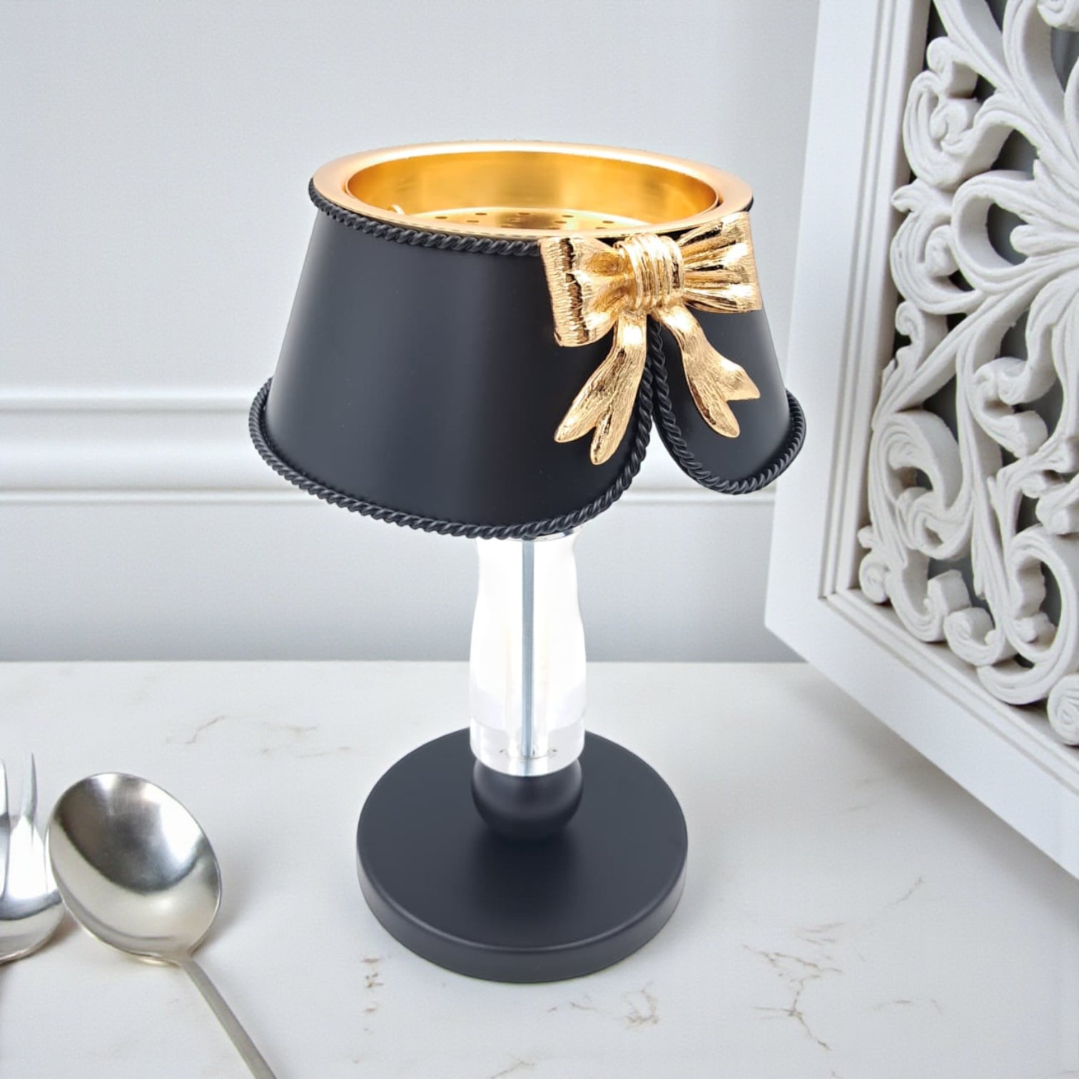 Palermo Luxury Decorative Bakhoor Burner Lamp – Elegant Home Incense Stand with Bow Design & Premium Craft Detailing - Damoo