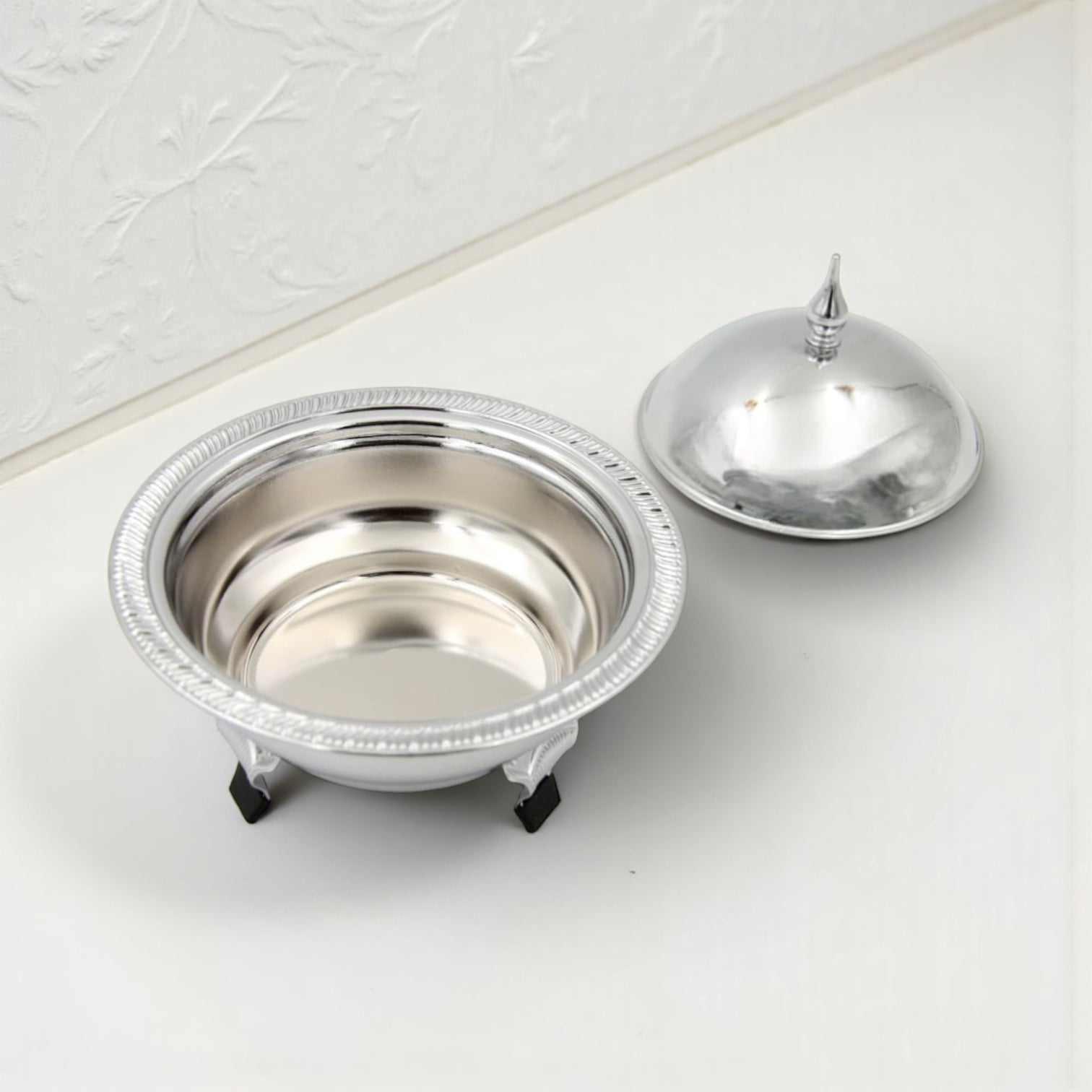 Ansa Luxury Silver Serving Dish with Lid for Dates and Desserts – Elegant Footed Candy Bowl with Dome Cover for Ramadan, Eid, and Majlis Table Decor - Damoo