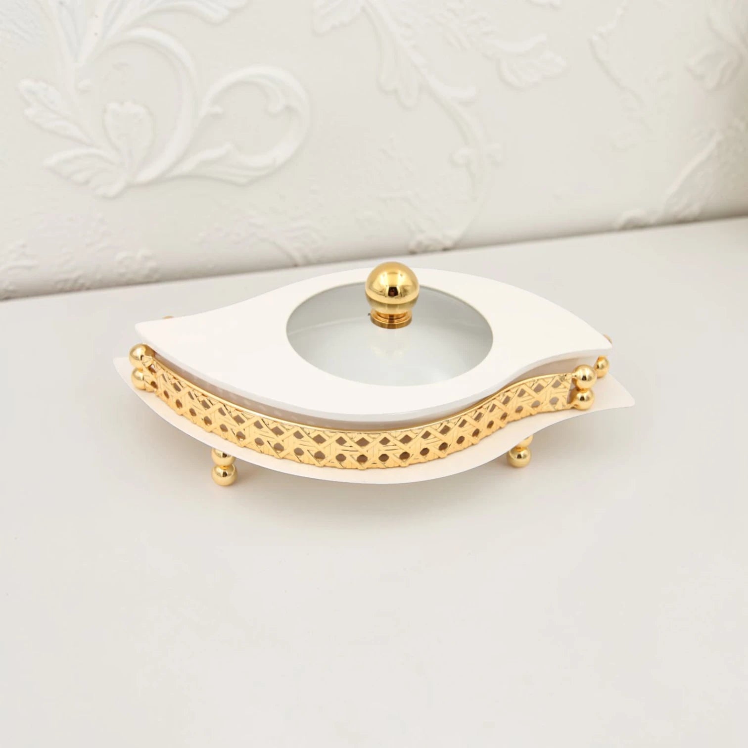 Al Habbai Leaf Shape Covered Serving Dish with Decorative Stand – Elegant Dates, Dessert & Candy Serving Bowl for Majlis Hospitality - Damoo