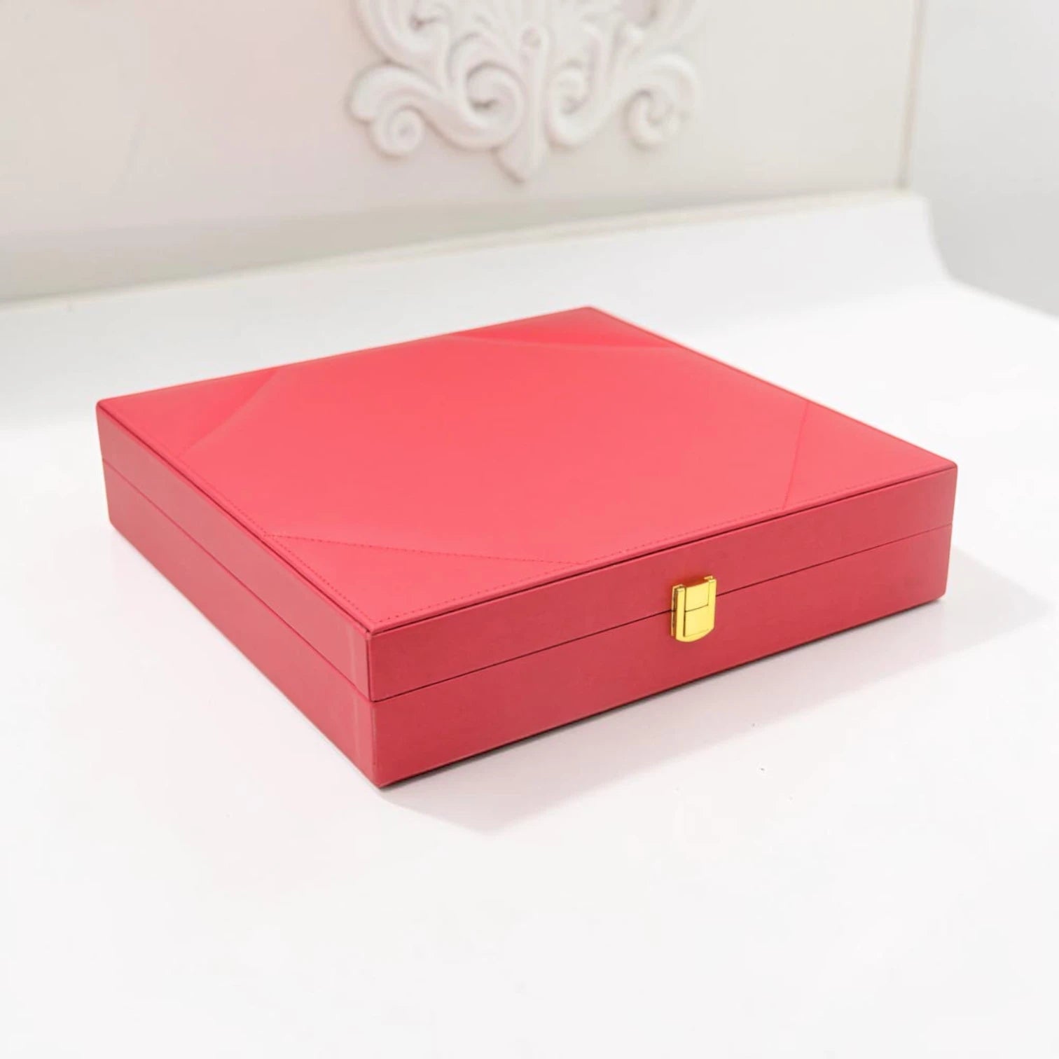 Round Serving Tray Set with Storage Case – Premium Gift Box Tray with Protective Carry Case for Desserts, Snacks & Elegant Table Display (8H x 34L × 34W CM | Tray 26 CM) - Damoo