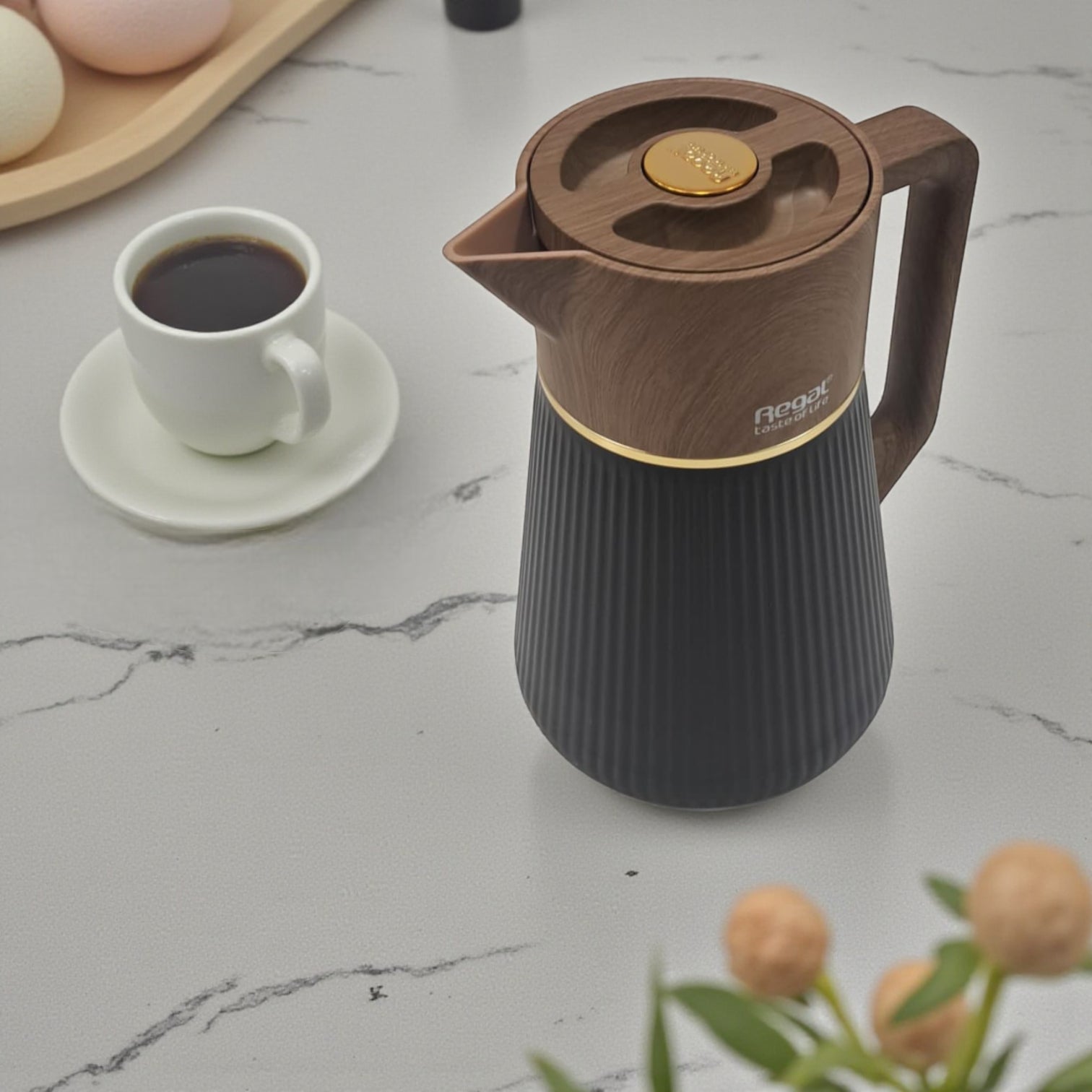 Regal 0.5L Thermal Coffee Carafe – Stylish Double-Wall Vacuum Flask, Elegant Wood-Finish Lid & Handle, Modern Design, Durable Hot & Cold Beverage Server