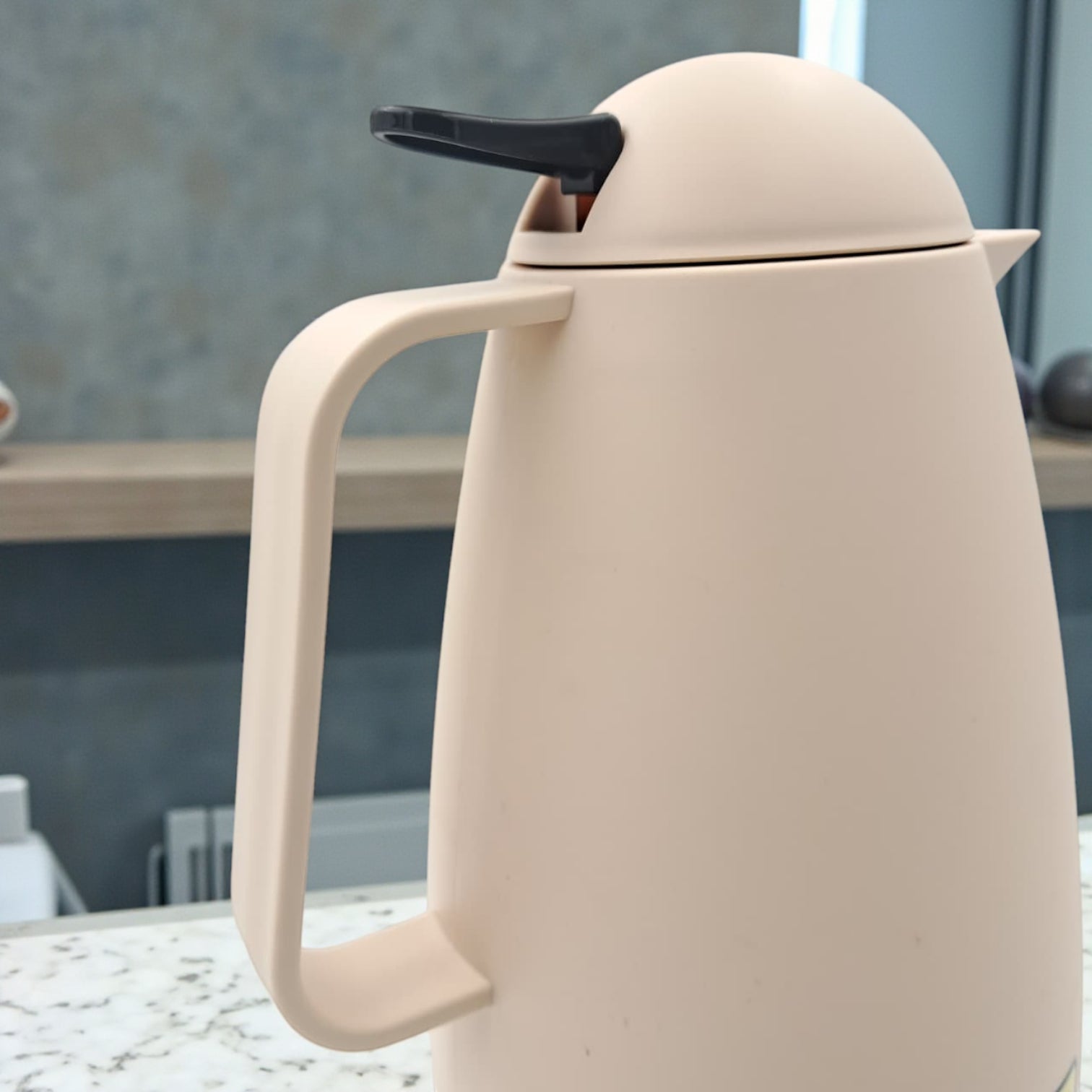 Crystal House Vacuum Flask | Insulated Coffee & Tea Thermos | Premium Arabic Dallah-Style Flask | 1L Capacity | Heat-Retention Thermal Jug - Damoo