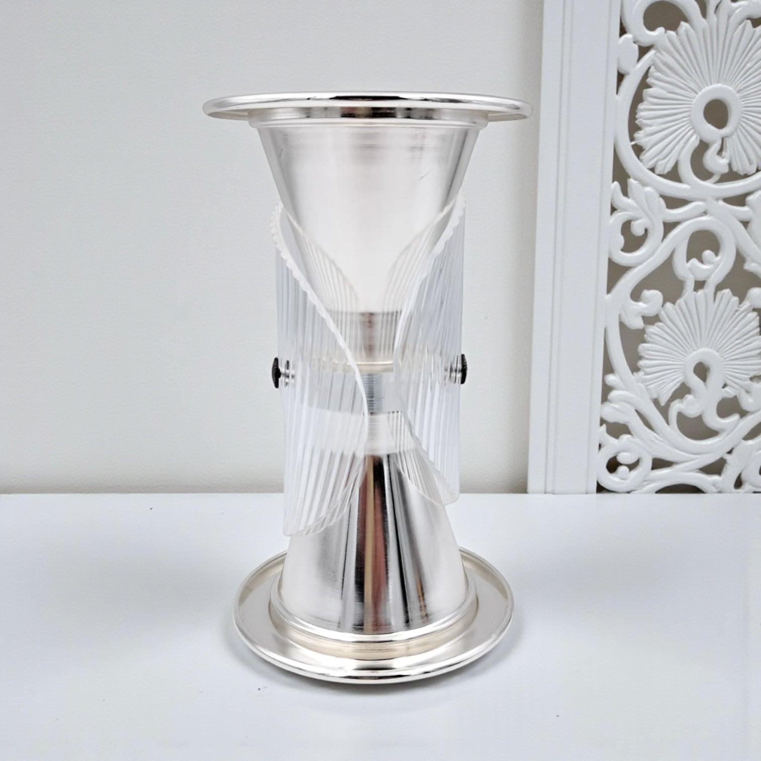 Luxury Metal & Clear Ribbed Glass Bakhoor Incense Burner with Ventilated Cap – Elegant Arabic Oud & Incense Holder for Majlis, Ramadan & Home Décor (20H x 11.5L × 11.5W CM) - Damoo