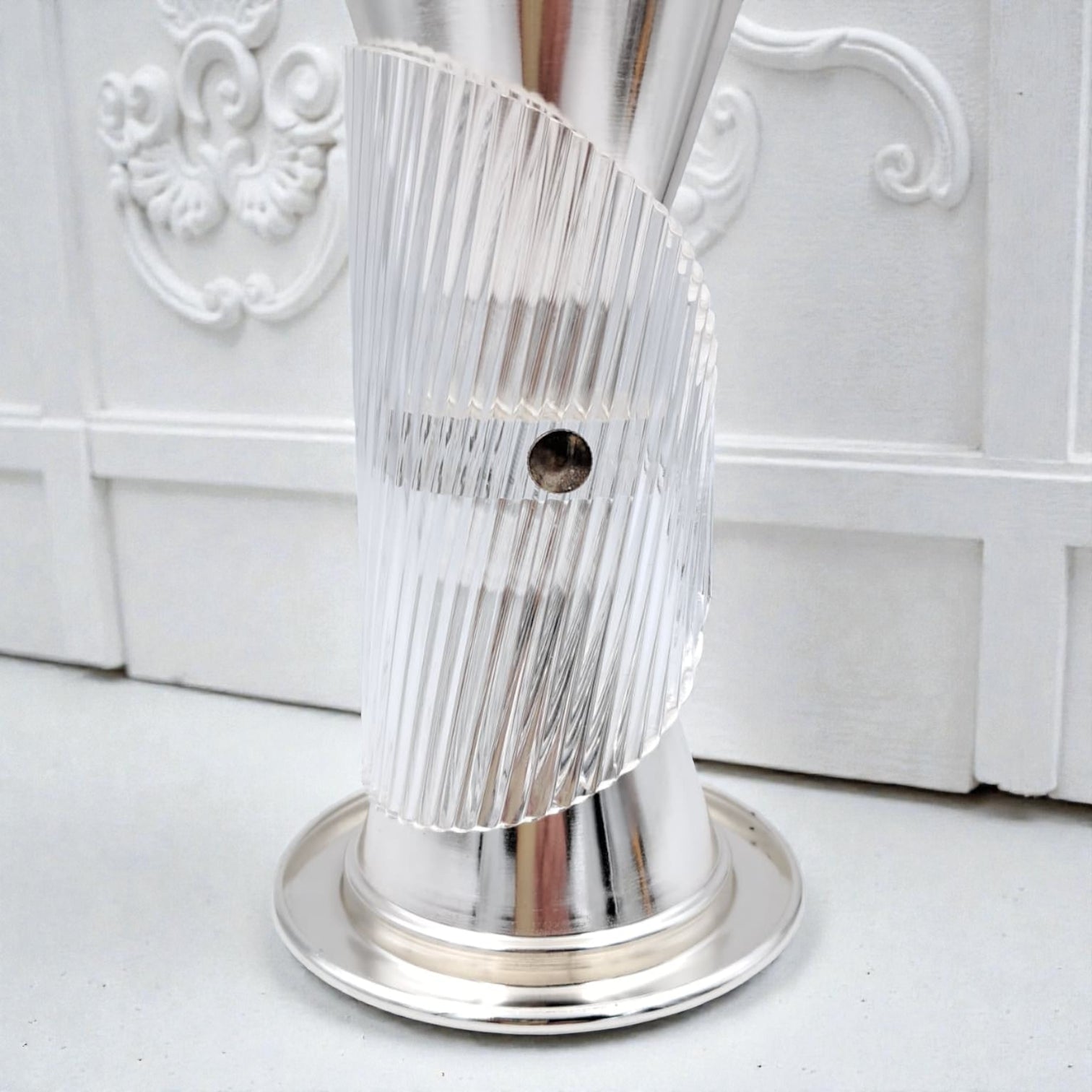 Luxury Metal & Clear Ribbed Glass Bakhoor Incense Burner with Ventilated Cap – Elegant Arabic Oud & Incense Holder for Majlis, Ramadan & Home Décor (20H x 11.5L × 11.5W CM) - Damoo