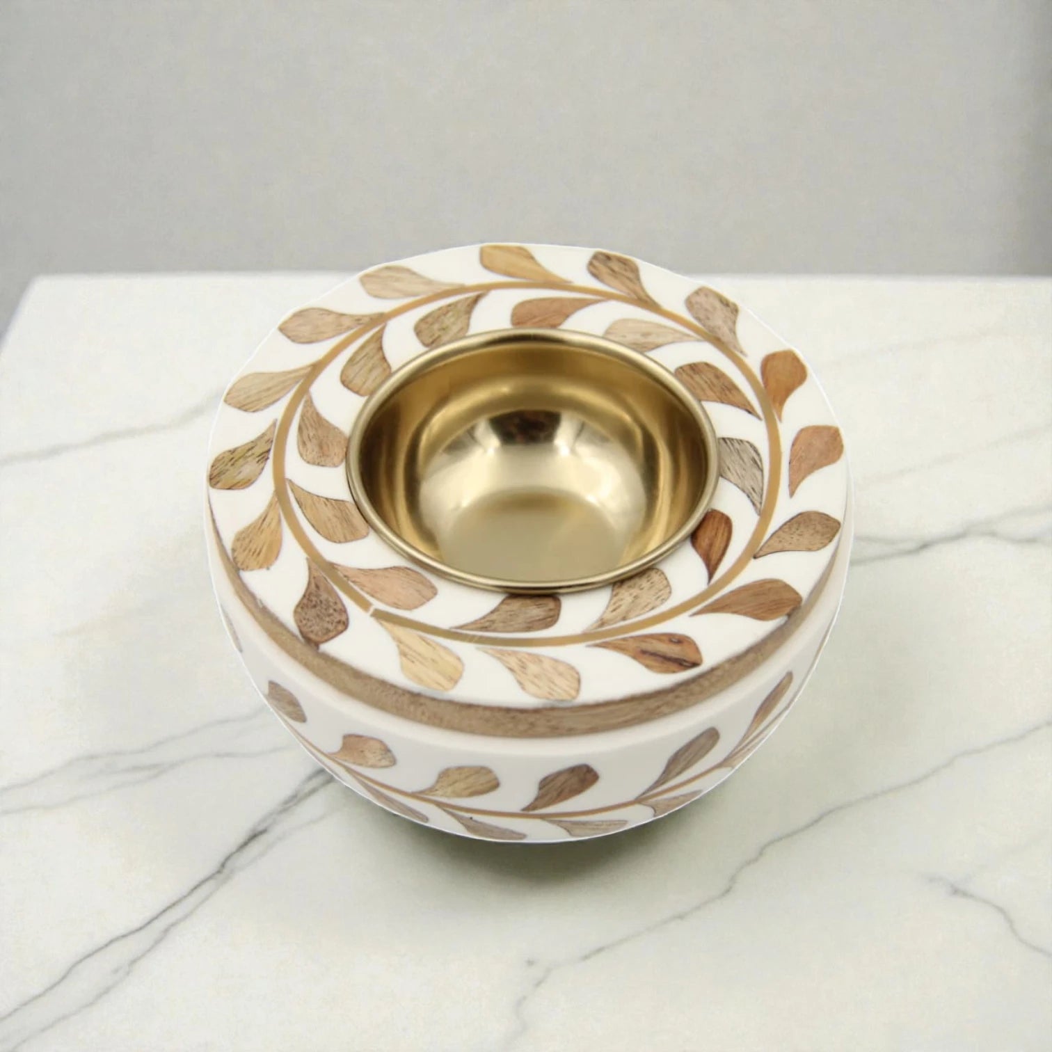 Round Wooden Bakhoor Burner with Metal Bowl – Oud Incense Burner for Home Fragrance & Arabic Decor (8.5H x 13L x 13W CM) - Damoo