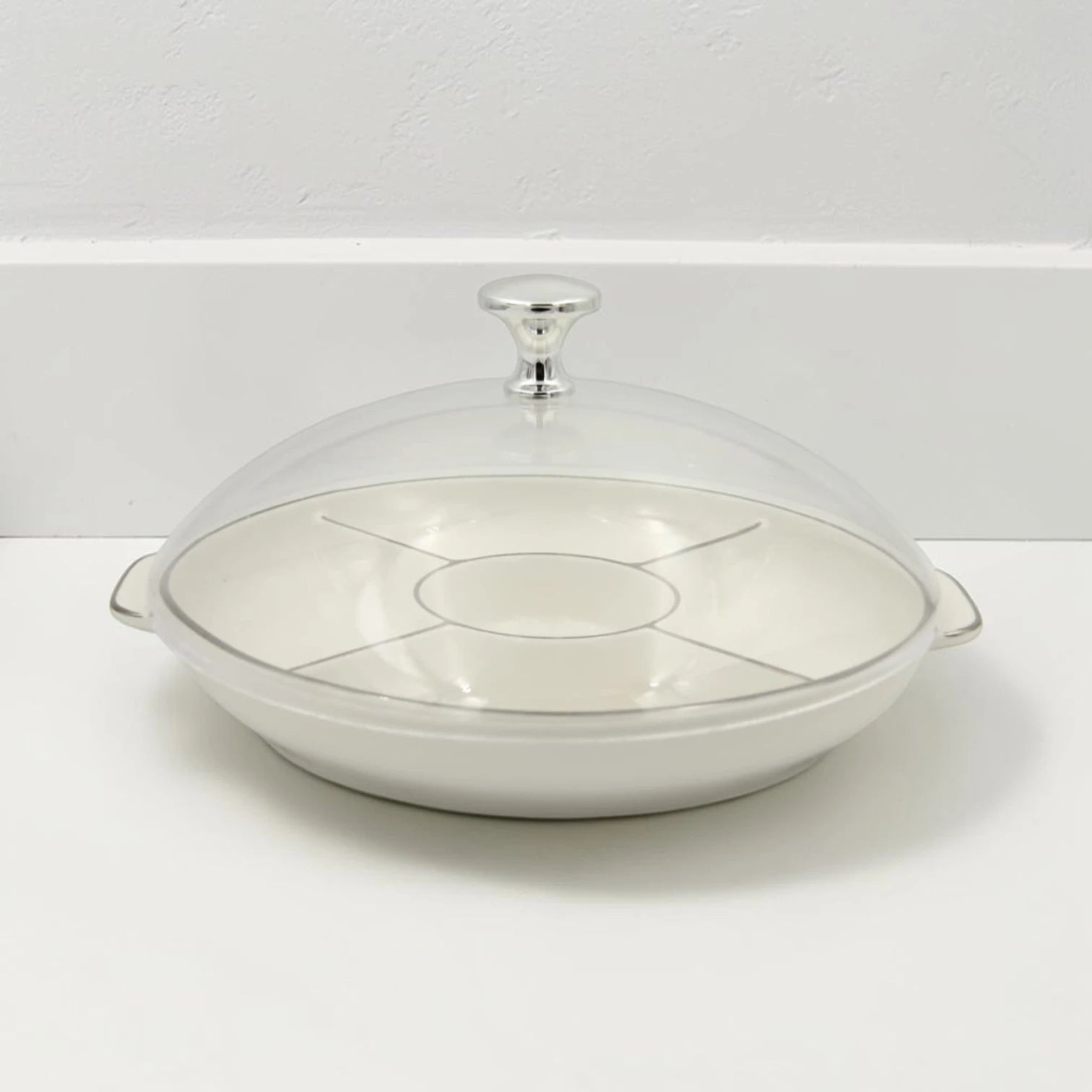Round Sectioned Serving Tray with Lid & Handles – Multi-Compartment Snack & Appetizer Serving Plate with Covered Top (16H x 30L × 26W CM) - Damoo