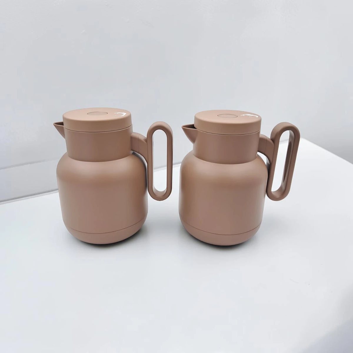 RAZ Vacuum Flask 2-Piece Set 1.0L Each – Thermal Insulated Tea & Coffee Server with Ergonomic Handle for Hot & Cold Beverages - Damoo