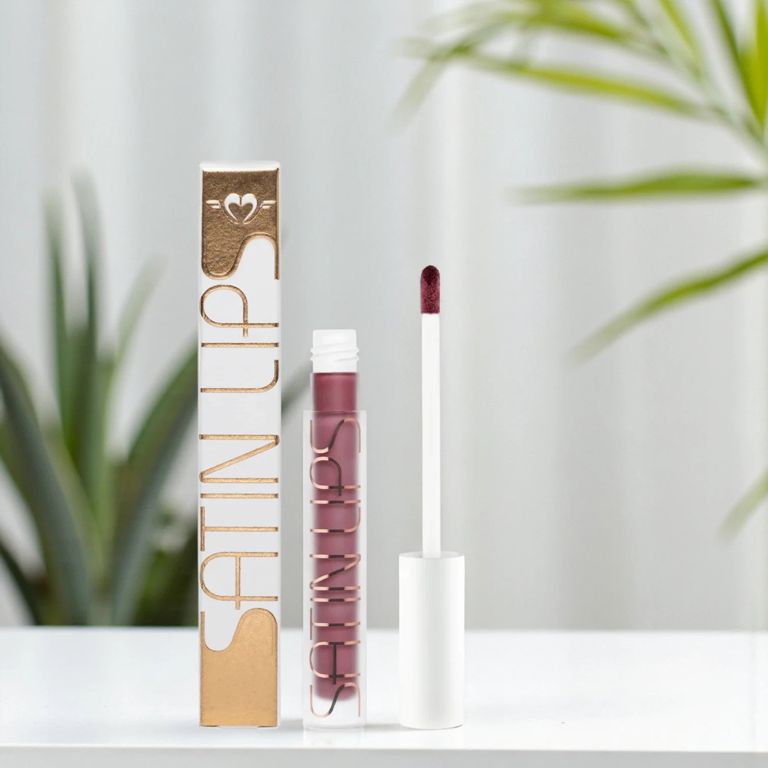 Forever52 Satin Lips Liquid Lip Gloss YSL008 – Smudge-Proof, Hydrating, High Pigment Gloss with Intense Shine | Long-Lasting Comfort - Damoo