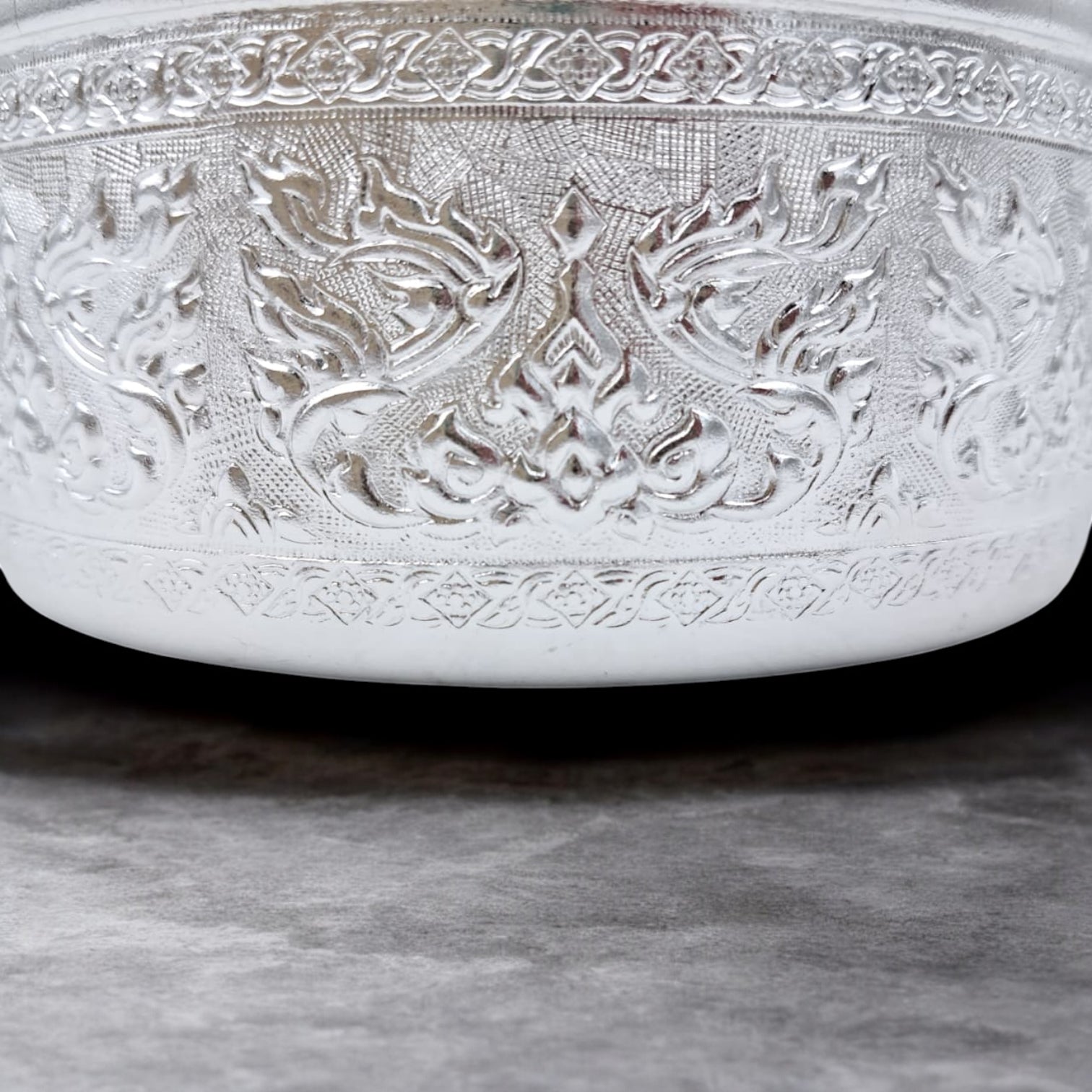 Engraved Aluminum Storage Container with Lid – Traditional Middle Eastern Decorative Box for Spices, Jewelry & Dry Foods (H 8cm × L 15cm × W 15cm) - Damoo