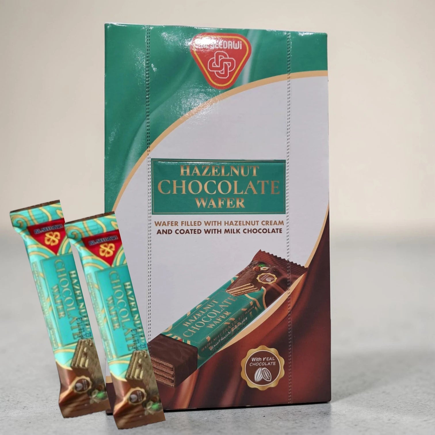 Al Seedawi Hazelnut Chocolate Wafer Multipack 24 x 20g – Crispy Wafer Biscuits Filled with Hazelnut Cream & Coated in Milk Chocolate - Damoo