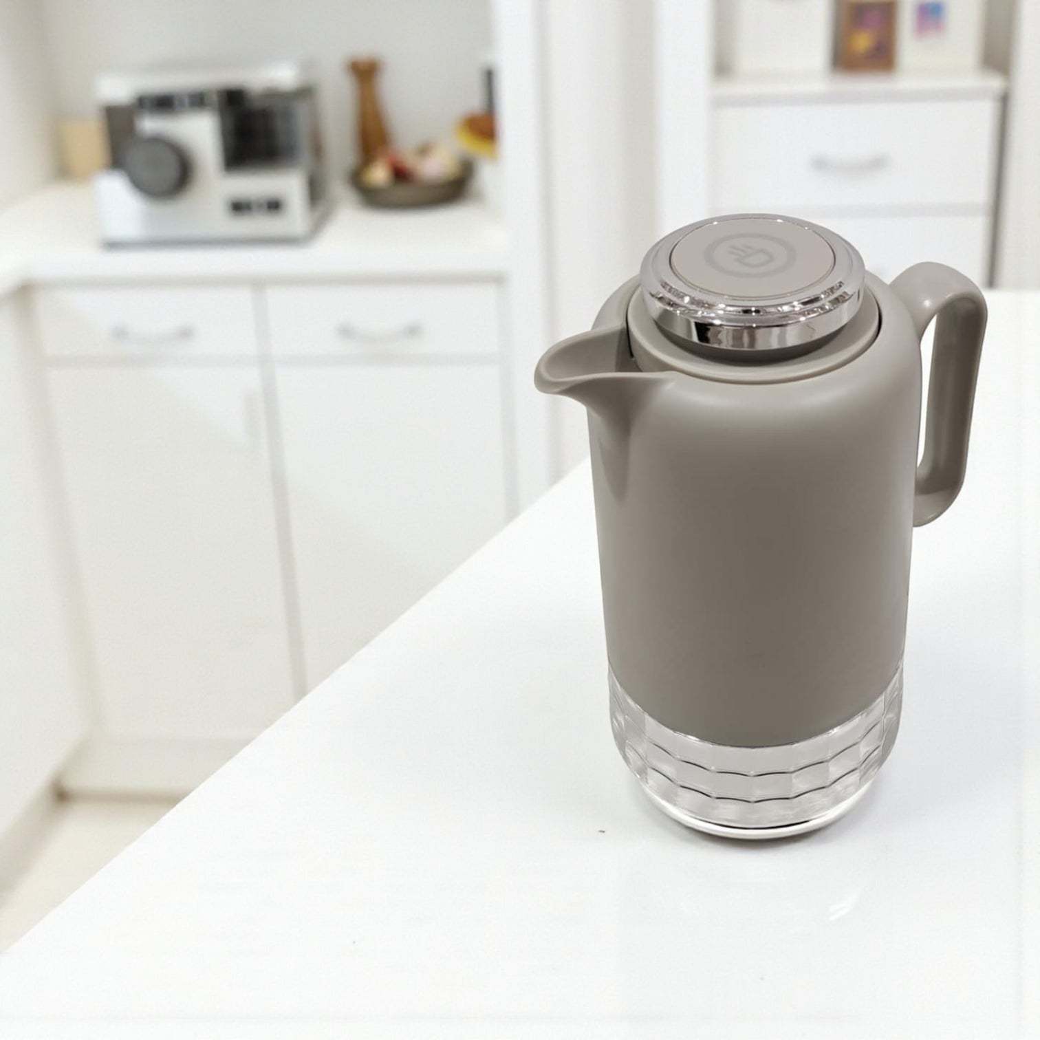 Germax Vacuum Flask Set – Soft Grey & Silver | Elegant Dual Flask Set for Coffee & Tea 0.7L | Premium Insulated Design for Long-Lasting Heat Retention - Damoo