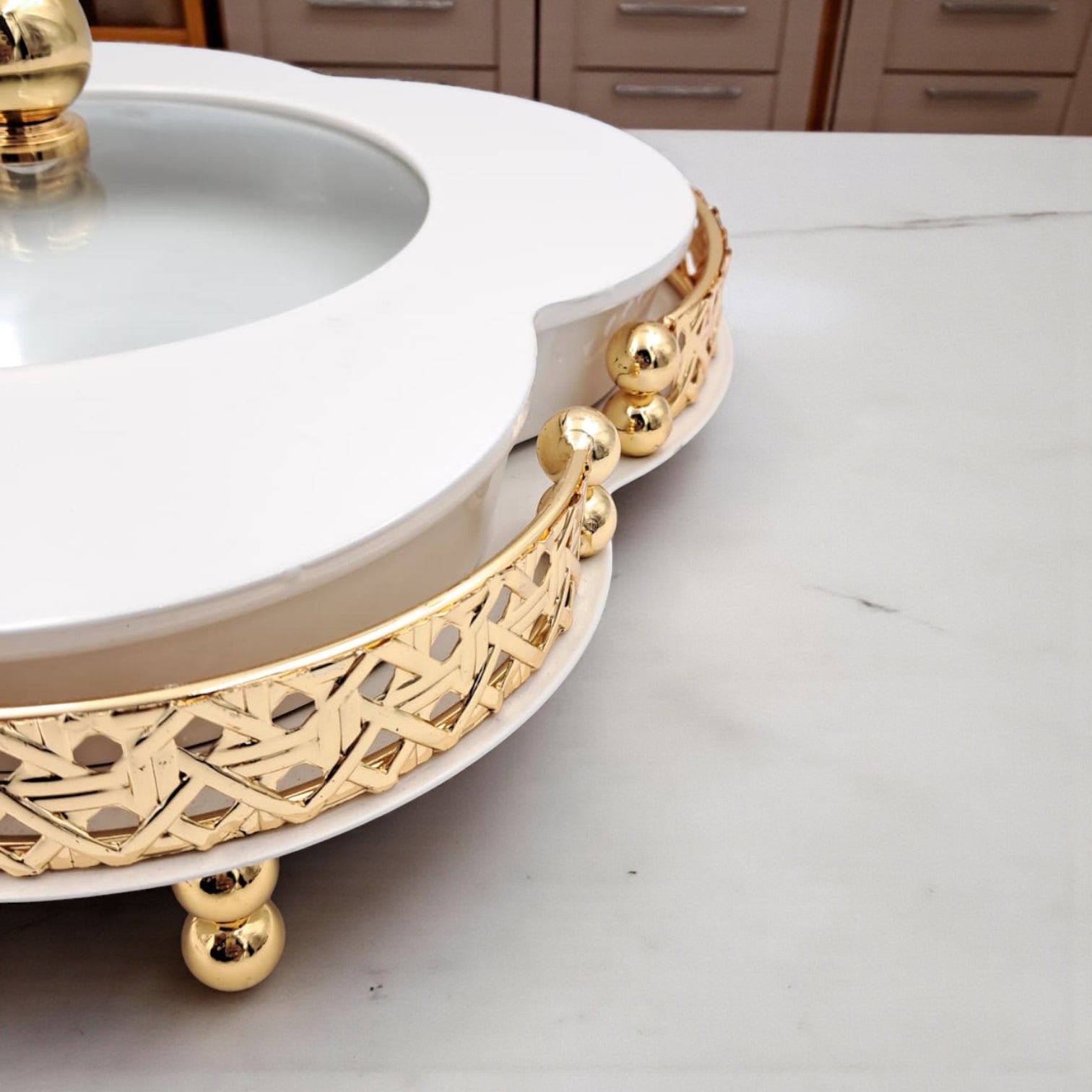 Elegant Ceramic Serving Bowl with Golden Metal Stand and Glass Lid – Luxury Flower-Shaped Dish for Sweets, Snacks & Dry Fruits | Al Habbai Collection - Damoo