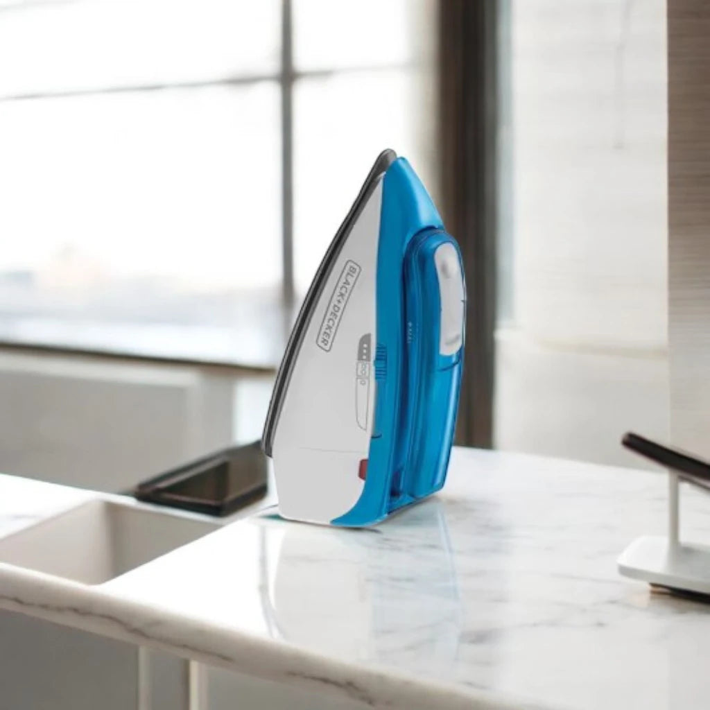 Black+Decker 1085W Dual Voltage Travel Steam Iron – Lightweight, Foldable Handle, Nonstick Teflon Soleplate, Compact Design for International Use (Blue) - TI250-B5 - Damoo
