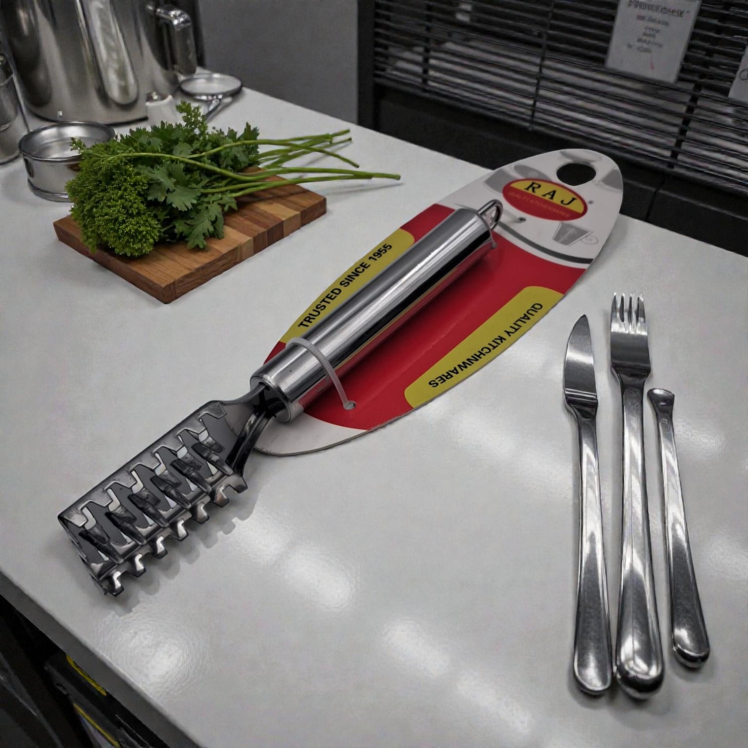 Stainless Steel Fish Scale Remover & Scraper with Serrated Teeth – Heavy-Duty Fish Cleaning Tool for Kitchen & Seafood Prep (19L CM) - Damoo