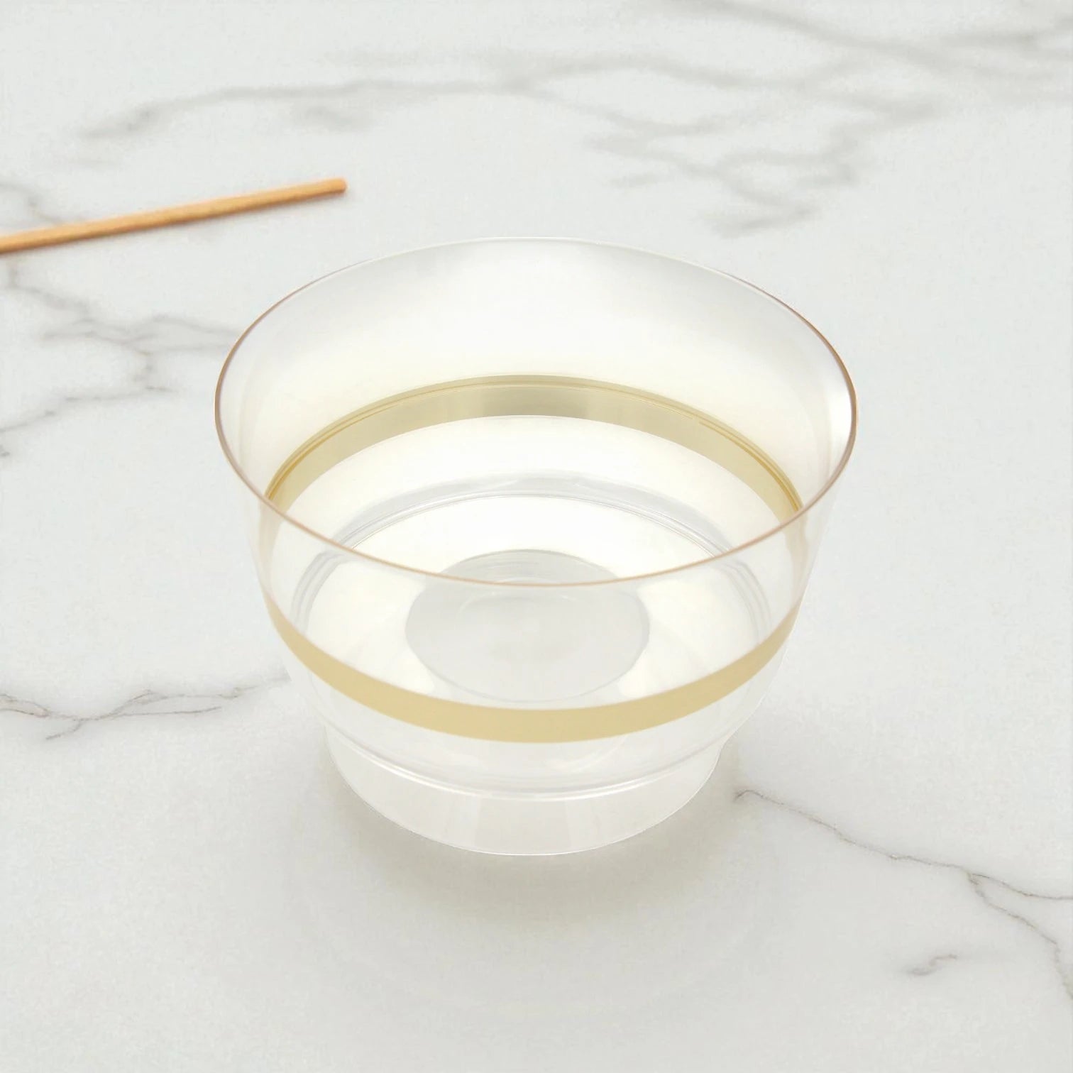 Clear Acrylic Serving Bowl with Lid, Gold Strap Accent & Pedestal Base – Elegant Food Server for Salads, Rice, and More - Damoo