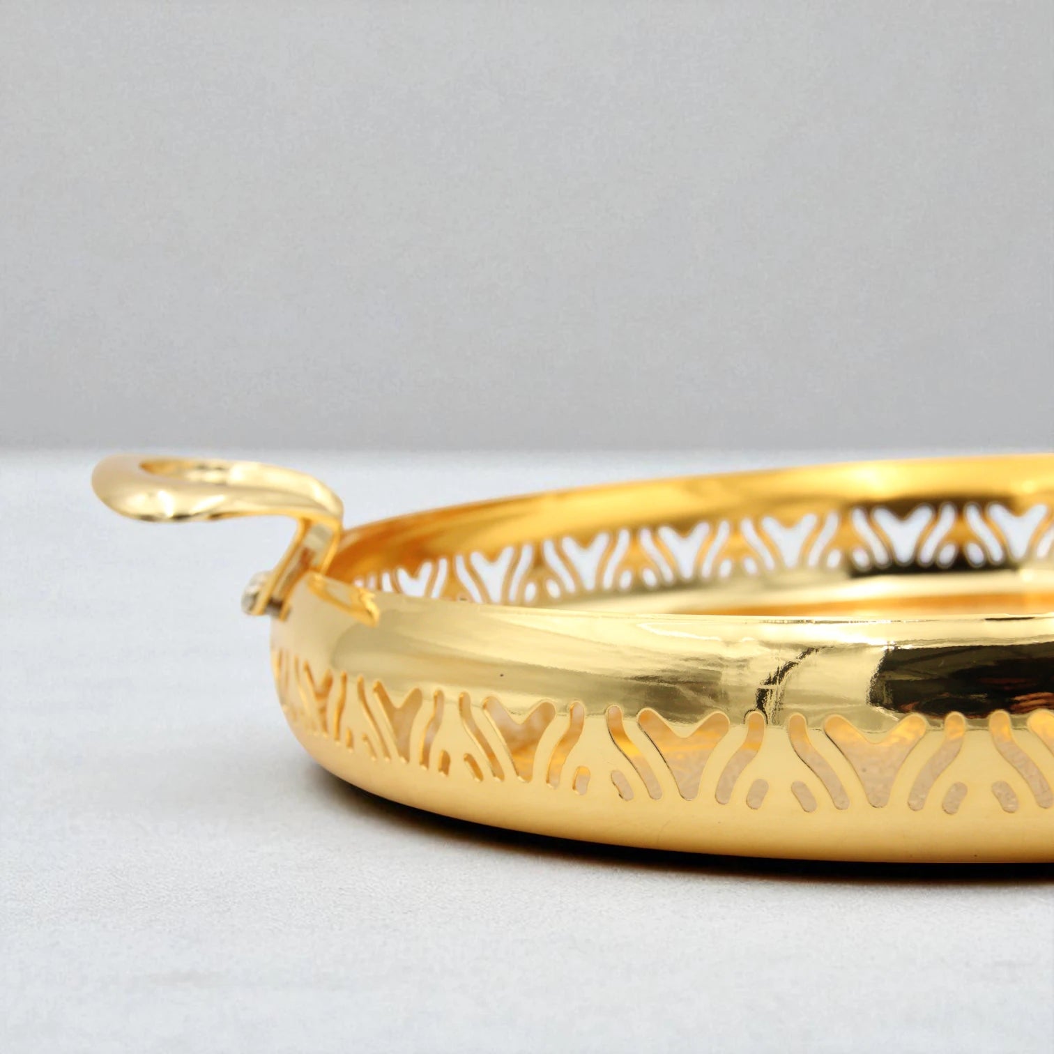 Damoo 3-Piece Luxury Gold Round Serving Tray Set – Elegant Arabic Design with Ornate Handles – Decorative Metal Trays for Tea, Coffee, Sweets & Home Decor - Damoo