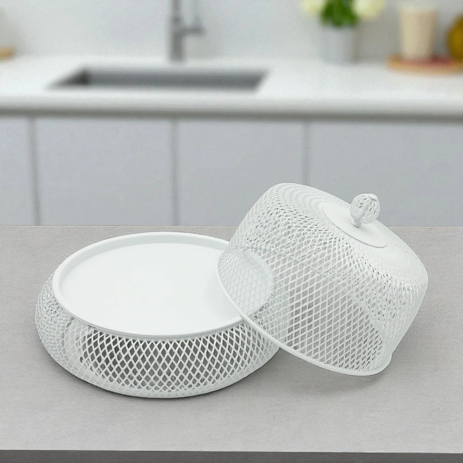 Damoo Durable Snack Tray with Protective Metal Mesh Cover – Shatter-Resistant Base & Insect-Proof Dome for Fruit, Pastry & Dessert Serving - Damoo