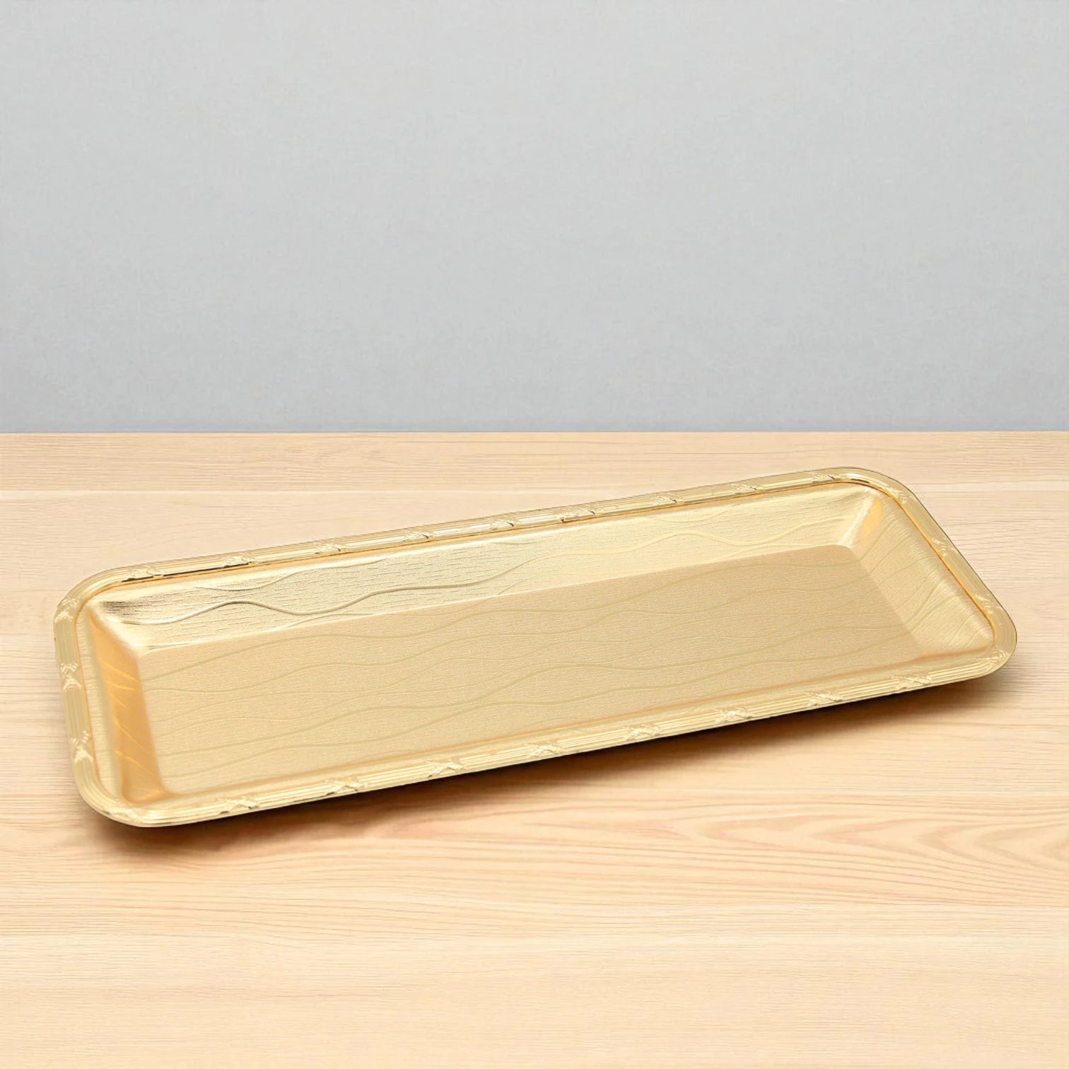 Damoo Elegant Gold Tray with Clear Dome Lid – Covered Serving Tray for Sweets, Dates, Pastries & More – Decorative Tabletop Display - Damoo
