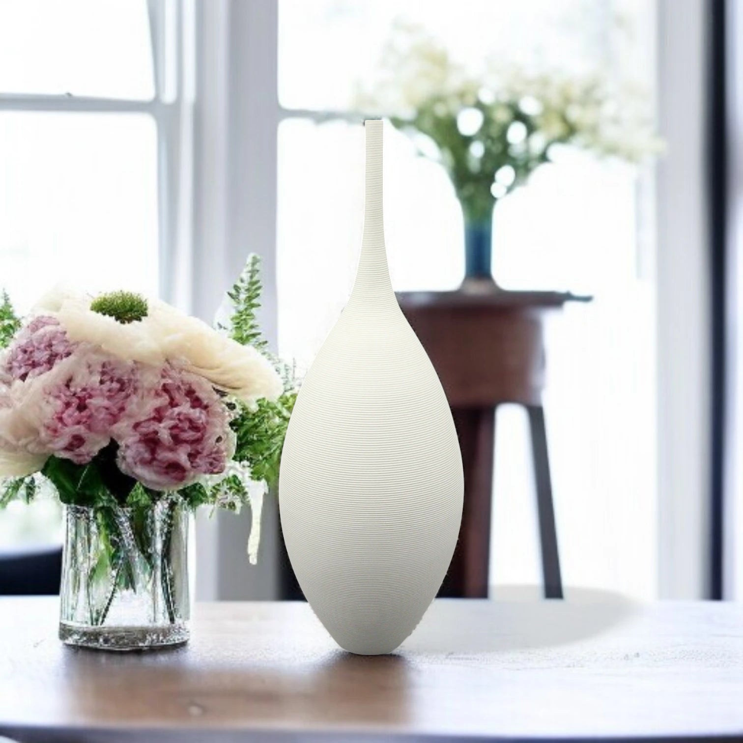 Damoo Elegant White Ceramic Vase with Minimalist Teardrop Design – Ideal for Modern Home Decor or Single Stem Display - Damoo