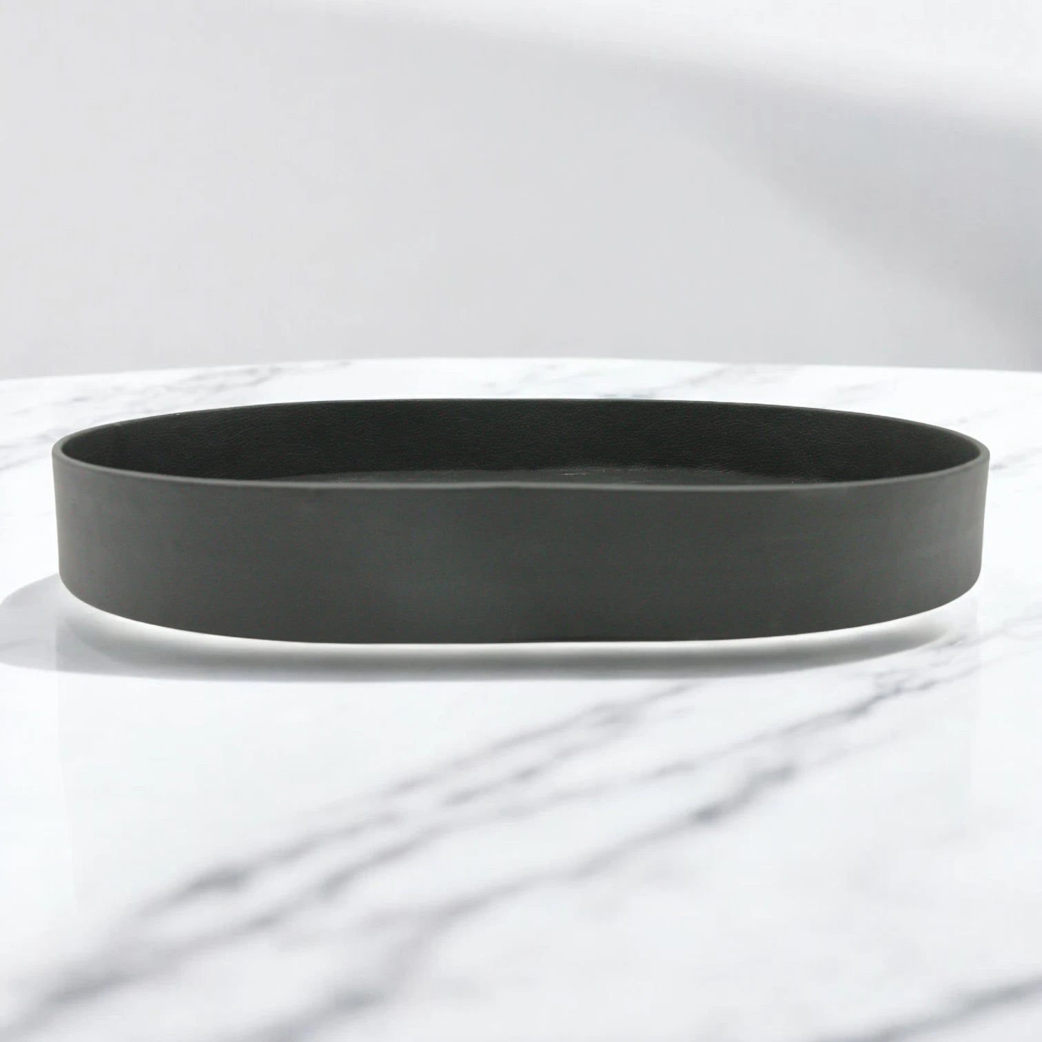 Damoo Oval Faux Leather Tray – Elegant Catchall Organizer for Keys, Coins, Jewelry & Desk Accessories - Damoo