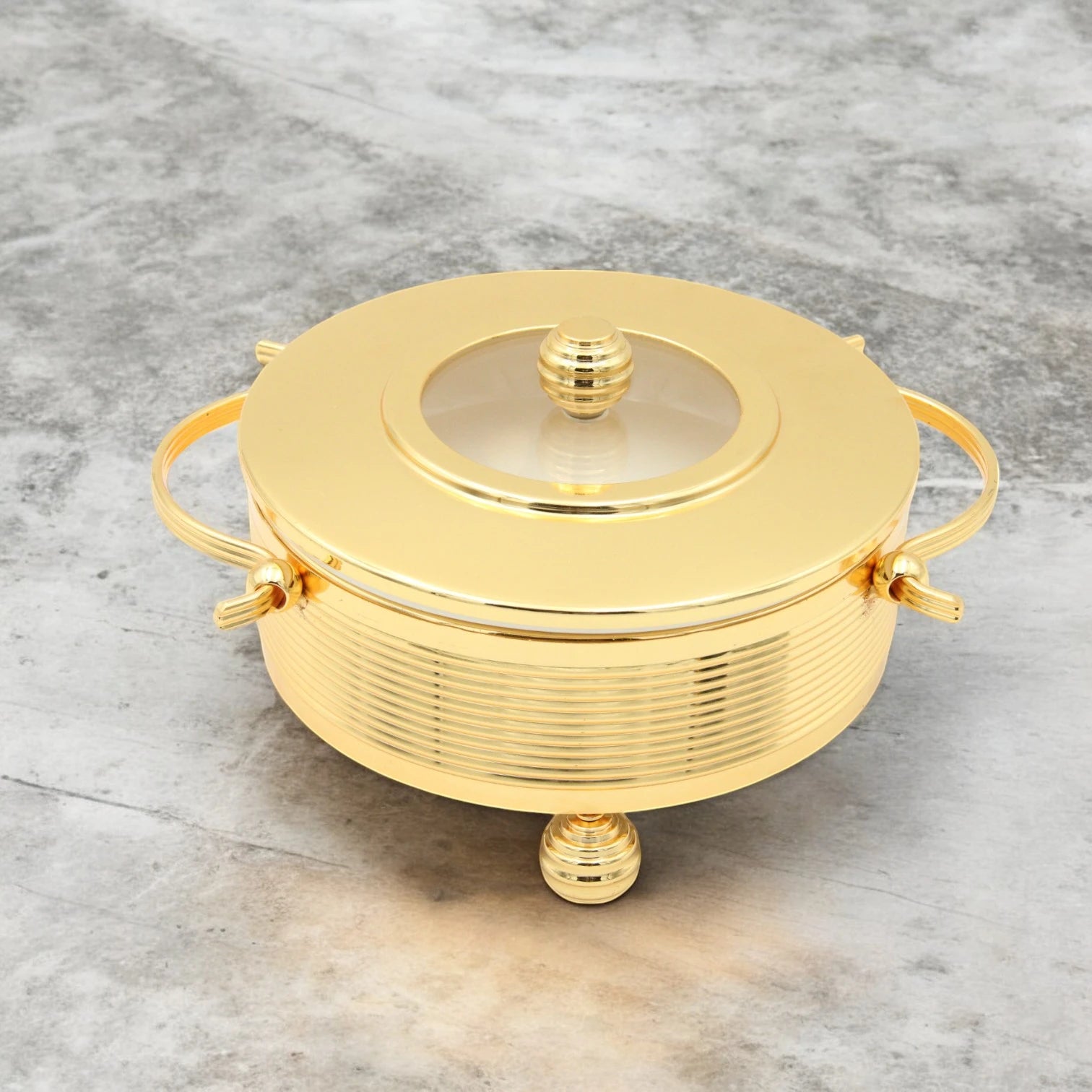 Damoo Round Ceramic Serving Dish with Gold Metal Stand & Lid – Elegant Oven-to-Table Cookware for Buffet, Parties, and Ramadan Gatherings - Damoo