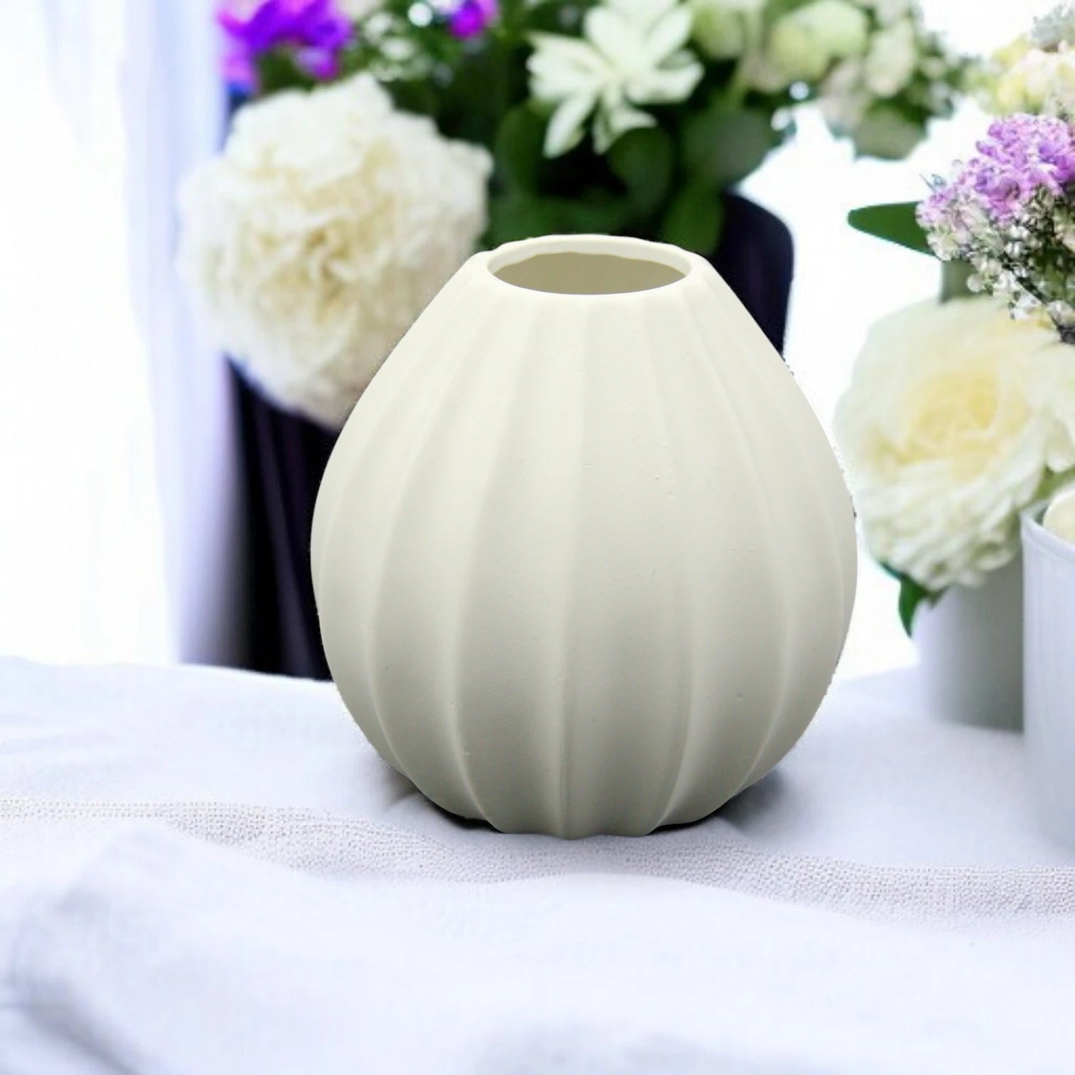 Damoo White Ribbed Ceramic Vase – Modern Minimalist Tabletop Vase for Faux or Fresh Flowers | Elegant Home Decor Accent for Living Room, Bedroom & Office - Damoo