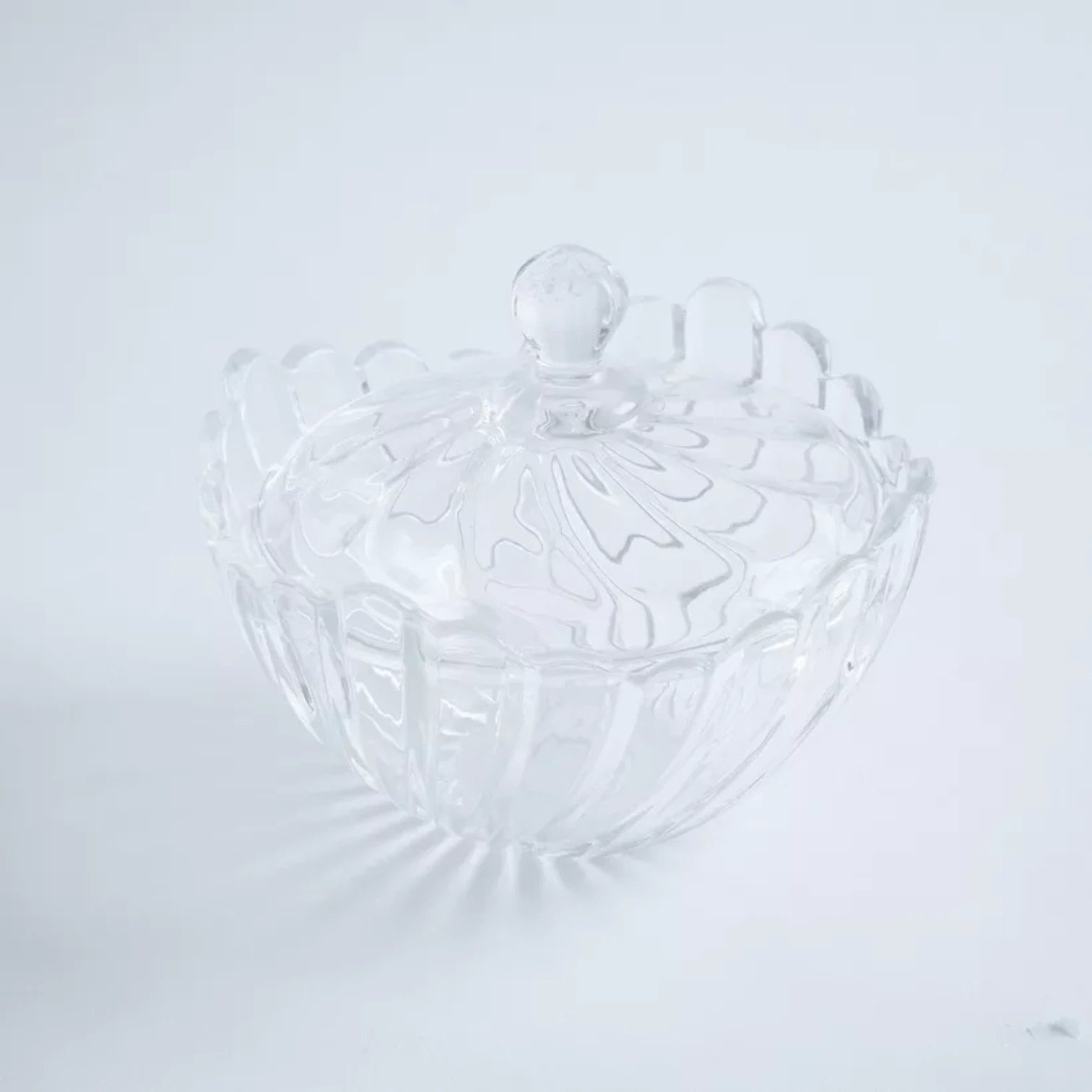 DIAMONDS Elegant Crystal-Style Glass Candy Bowl with Lid – Decorative Clear Storage Jar for Sweets, Nuts & Decor – Diamond Cut Design - Damoo
