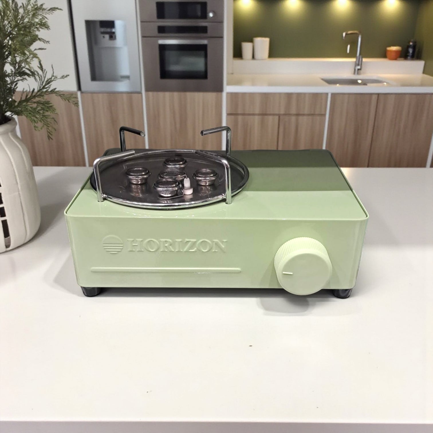 Horizon Portable Gas Stove H24721 – Compact Single Burner Outdoor Camping Stove, Butane Powered – Green, 1.4kg - Damoo